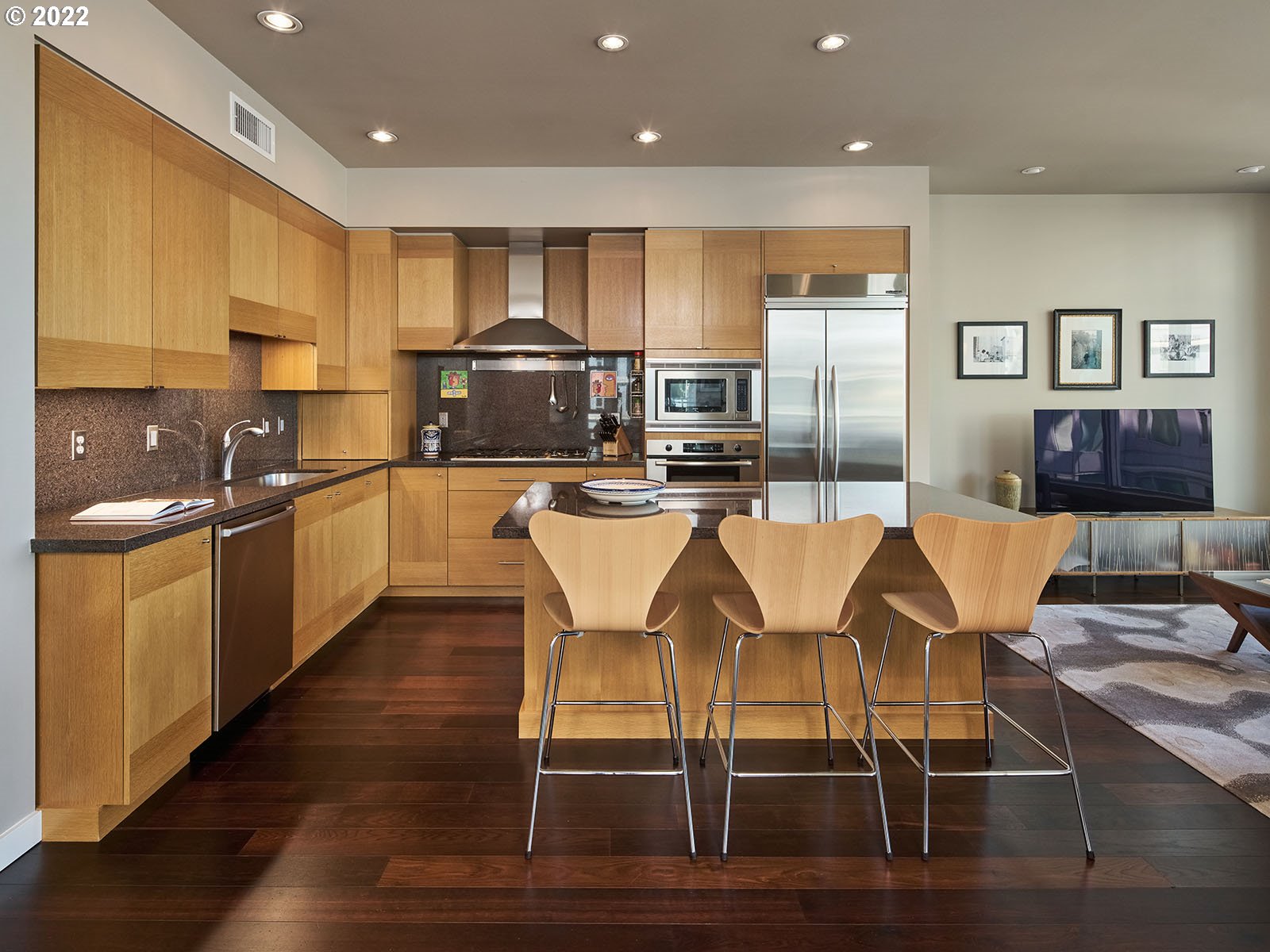 Photo #5: 22267726 Listing 