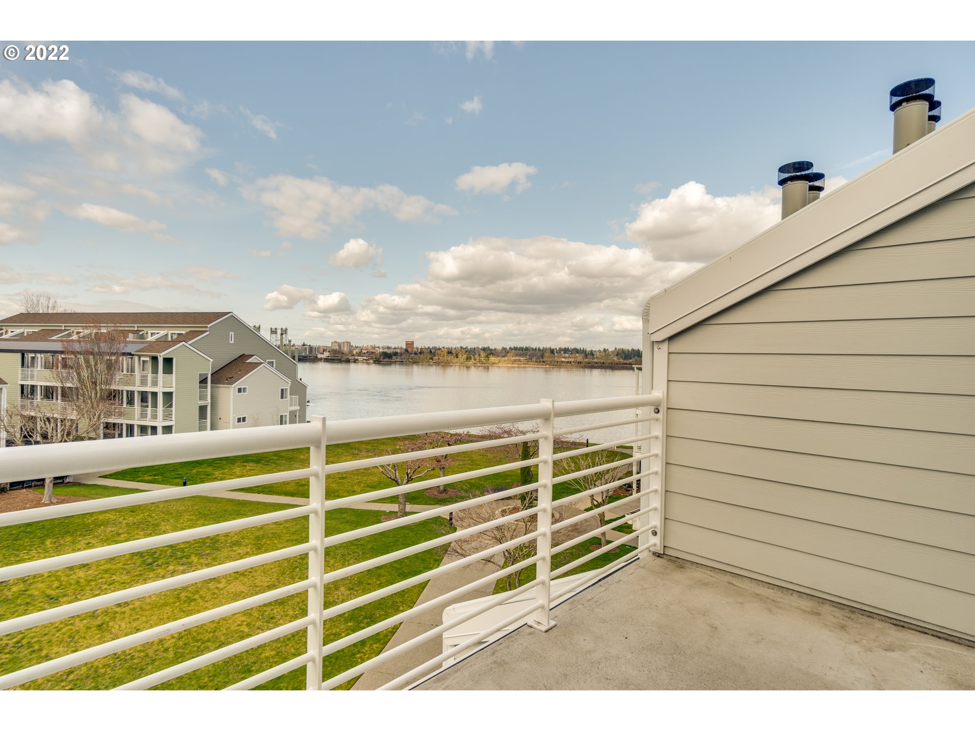 Photo #5: 22272328 Listing 