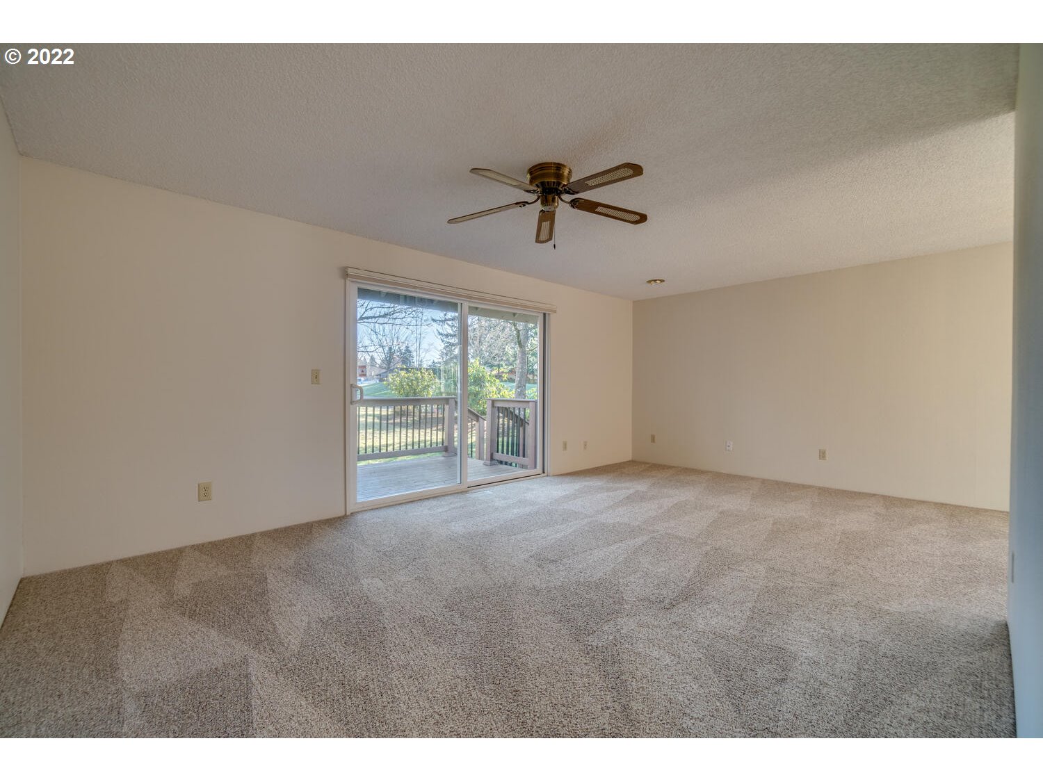 Photo #4: 22272921 Listing 
