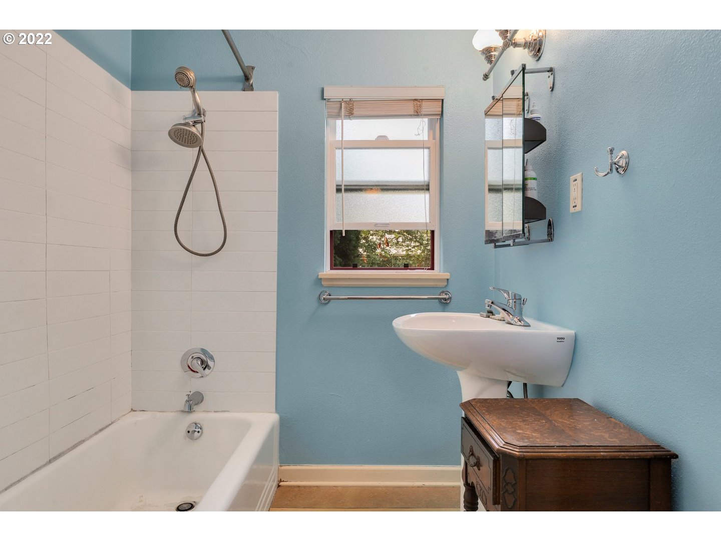 Photo #5: 22276099 Listing 