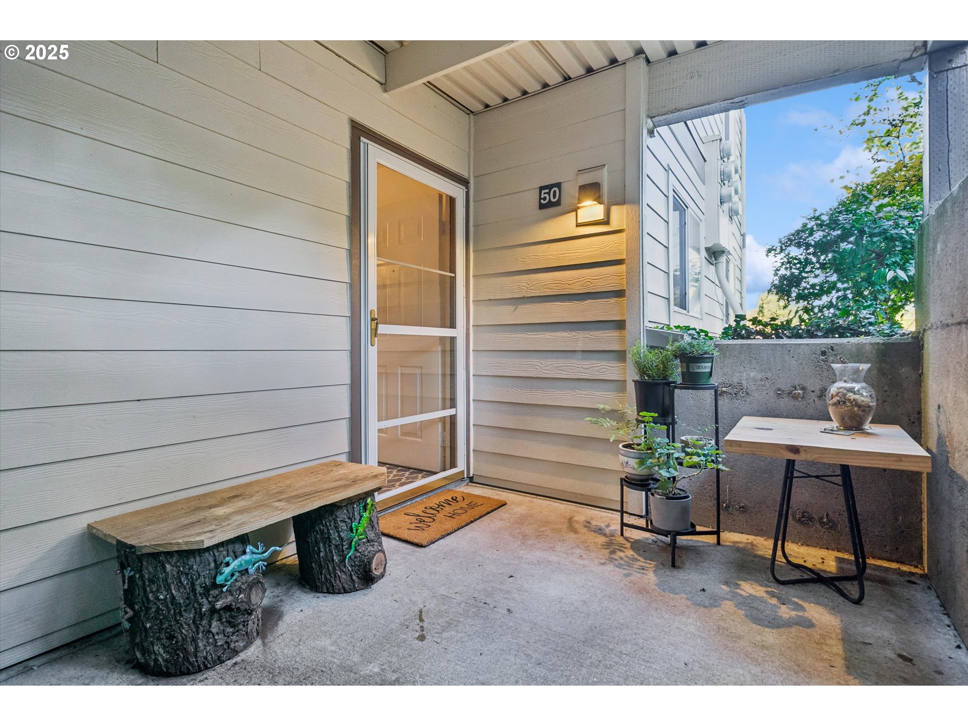 Photo #3: 222800807 Listing 
