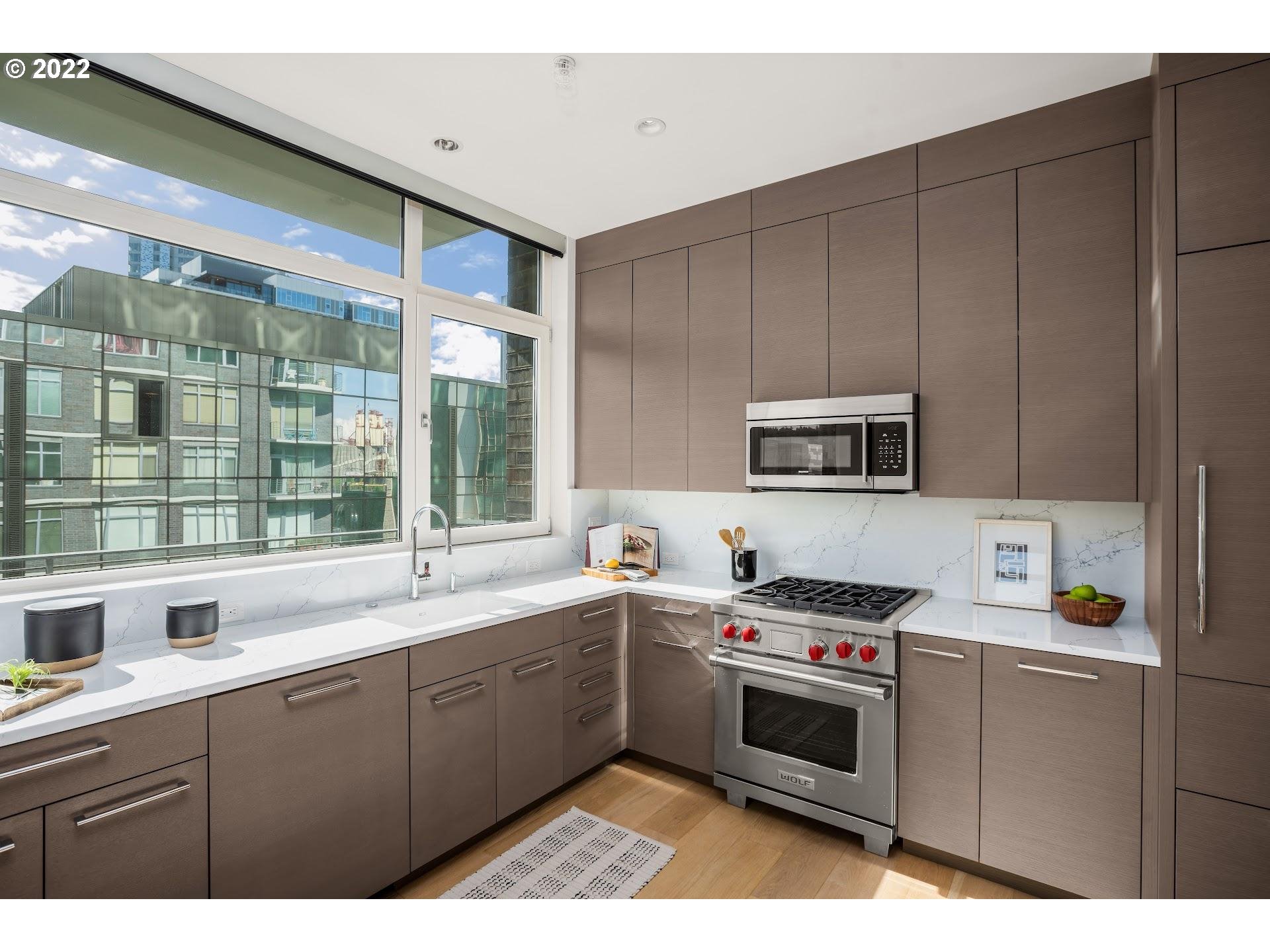Photo #4: 22283496 Listing 