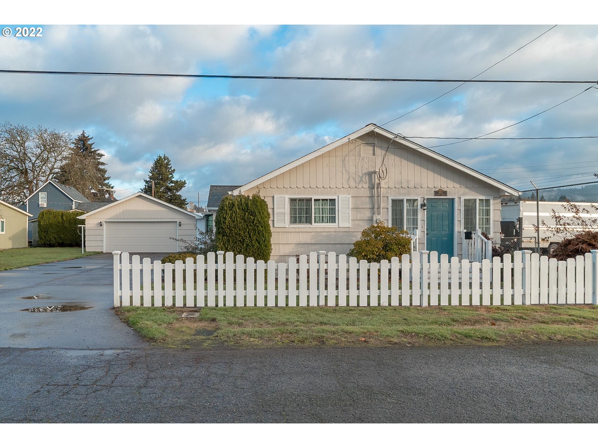 603 S Maple St, Kelso, WA 98626