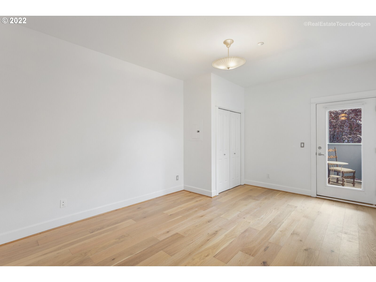 Photo #5: 22286313 Listing 
