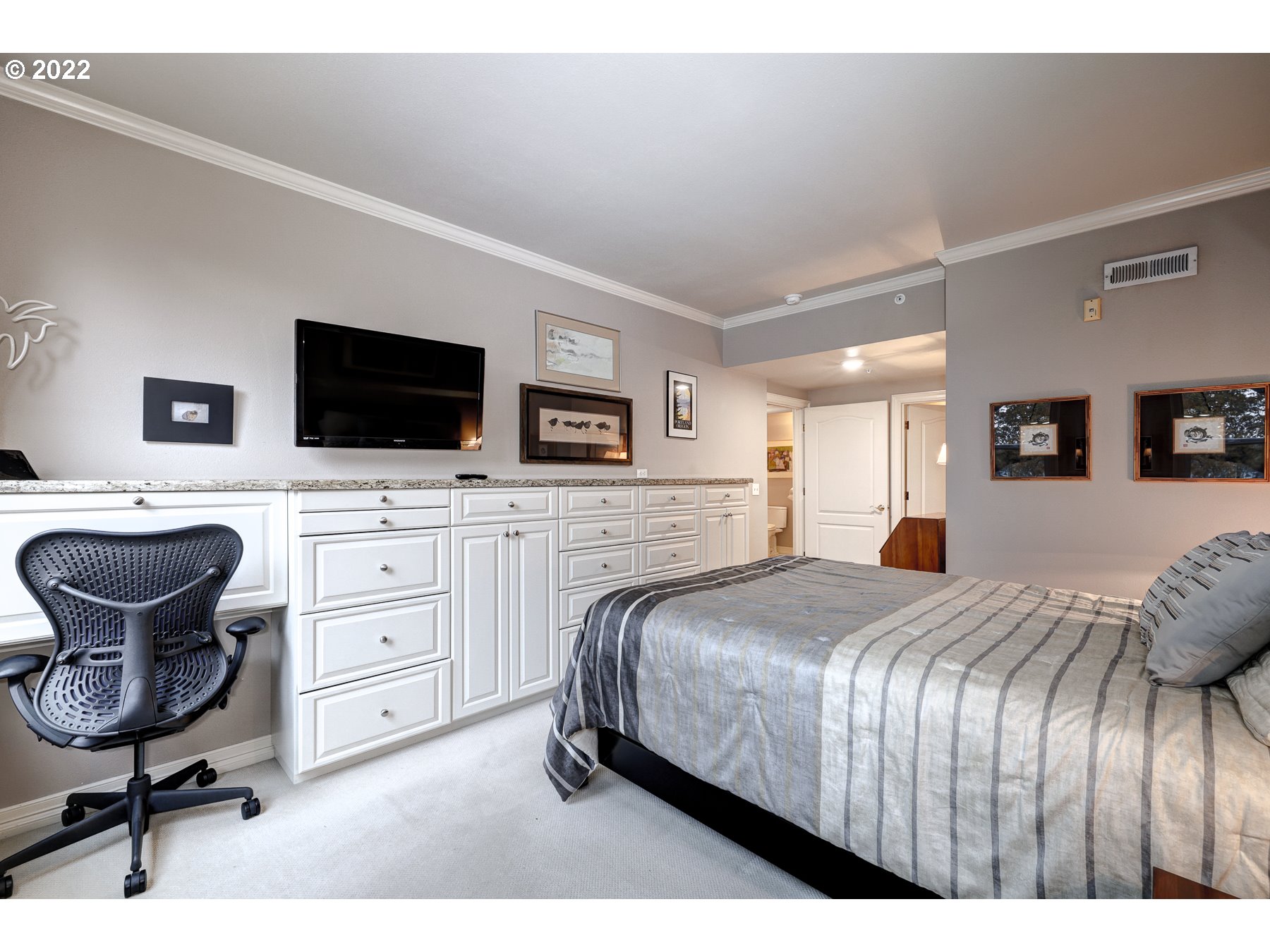 Photo #3: 22291407 Listing 