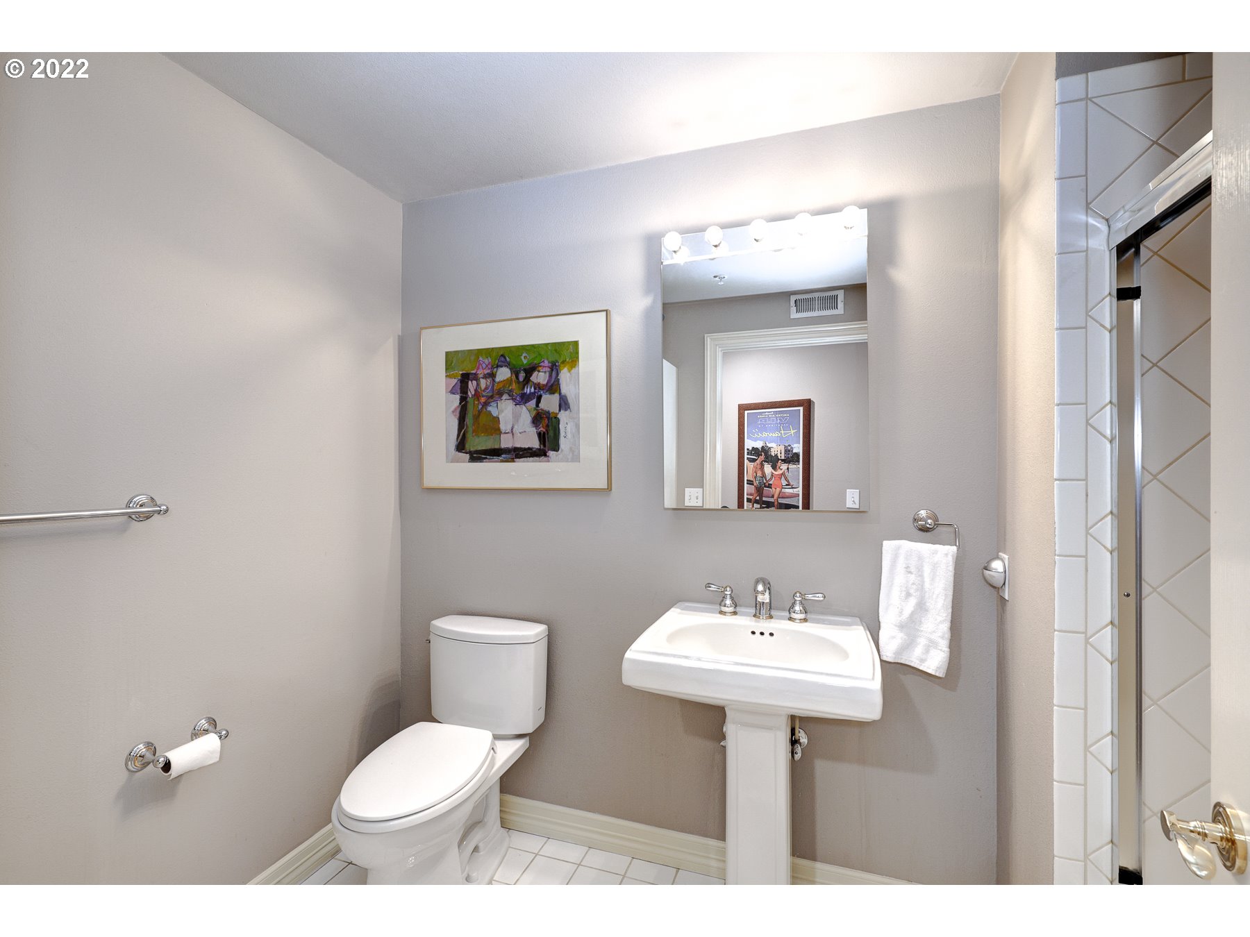 Photo #6: 22291407 Listing 