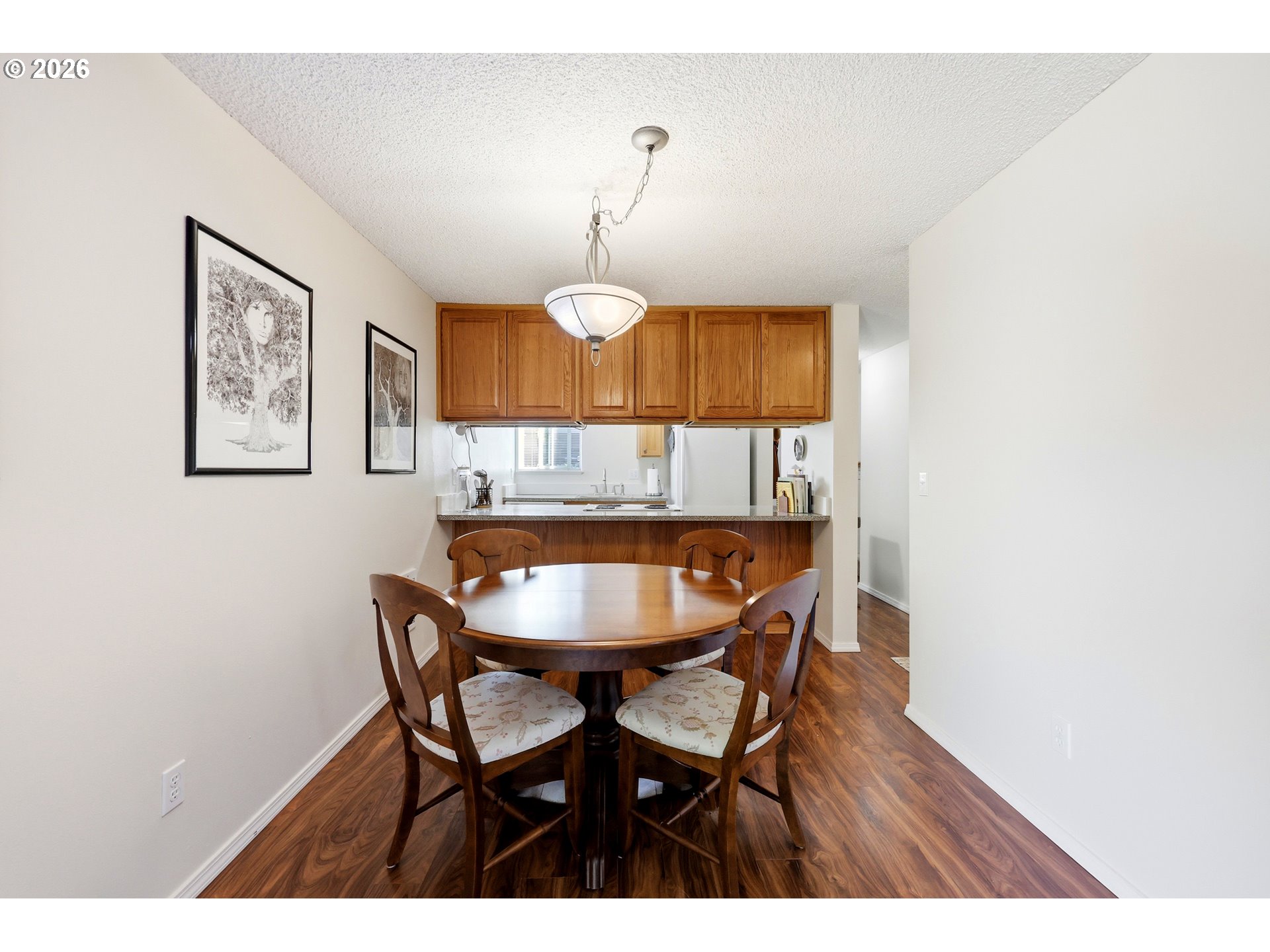 Photo #4: 223019257 Listing: Photo #4