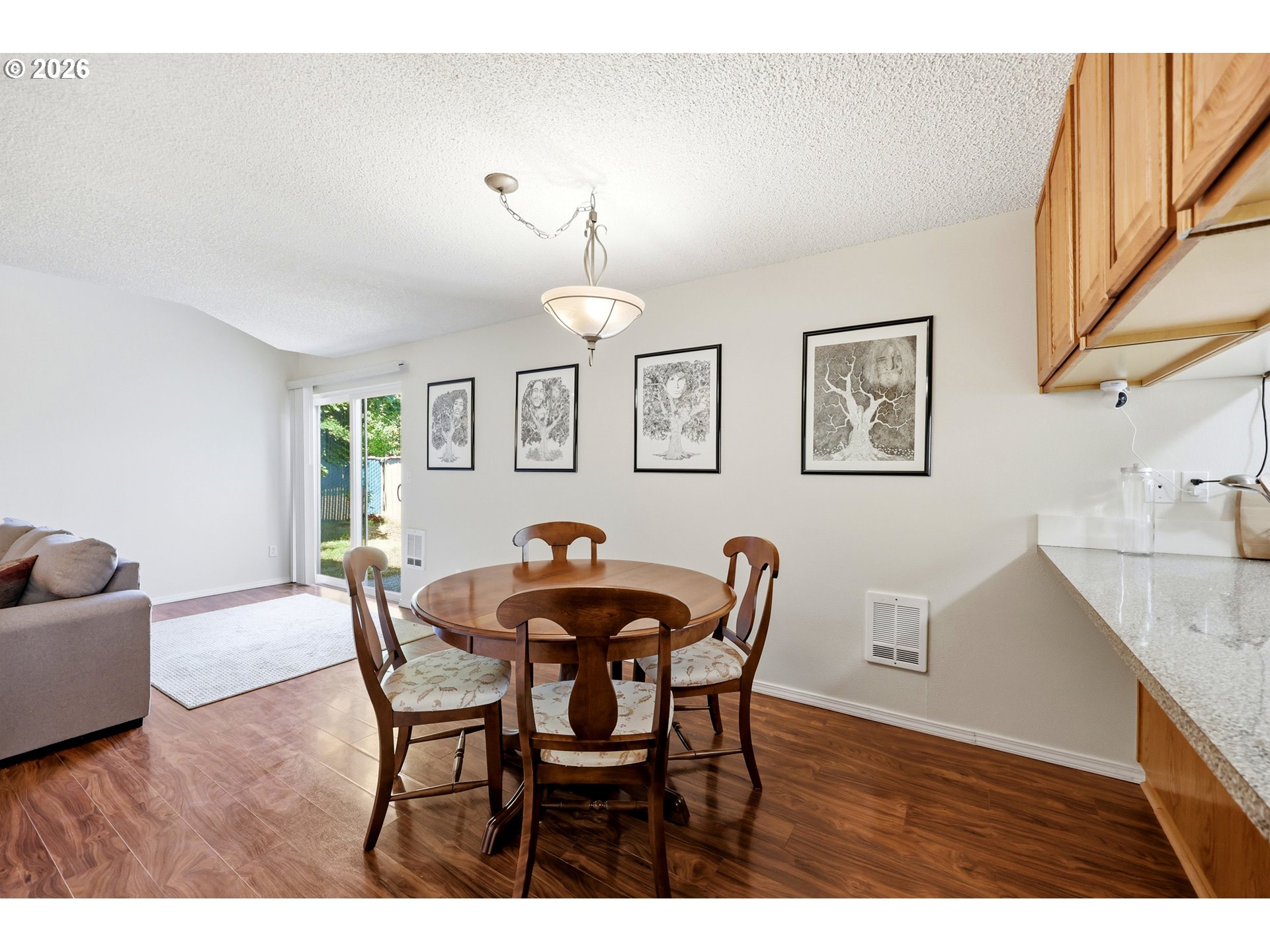 Photo #3: 223019257 Listing: Photo #3
