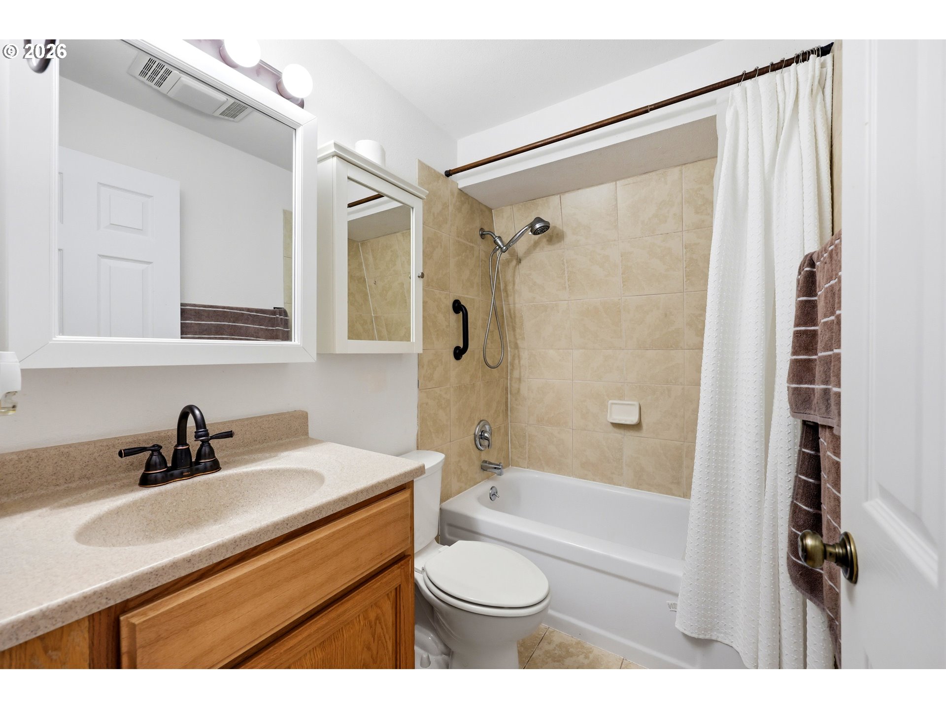 Photo #16: 223019257 Listing: Photo #16