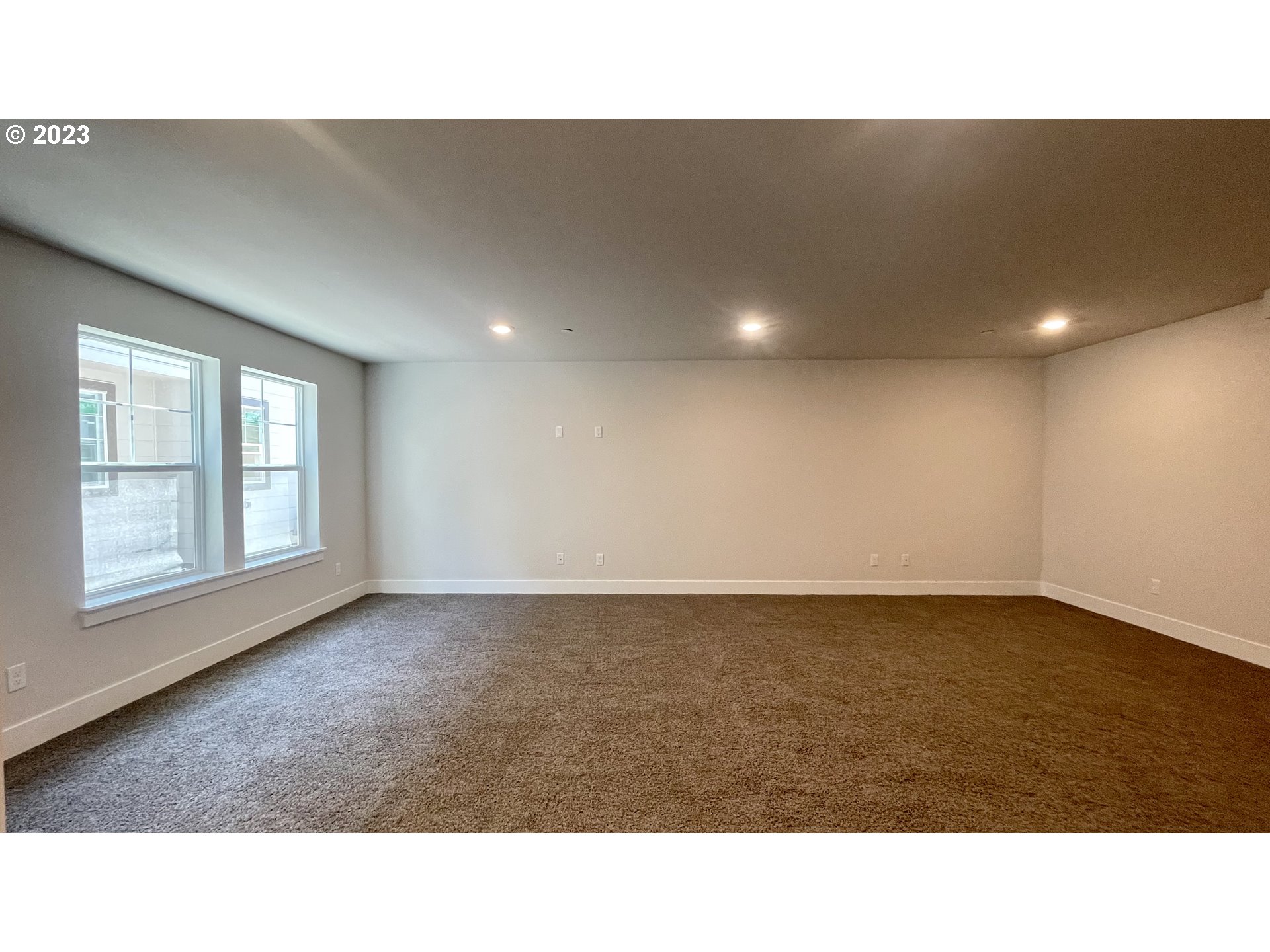 Photo #4: 22309569 Listing 