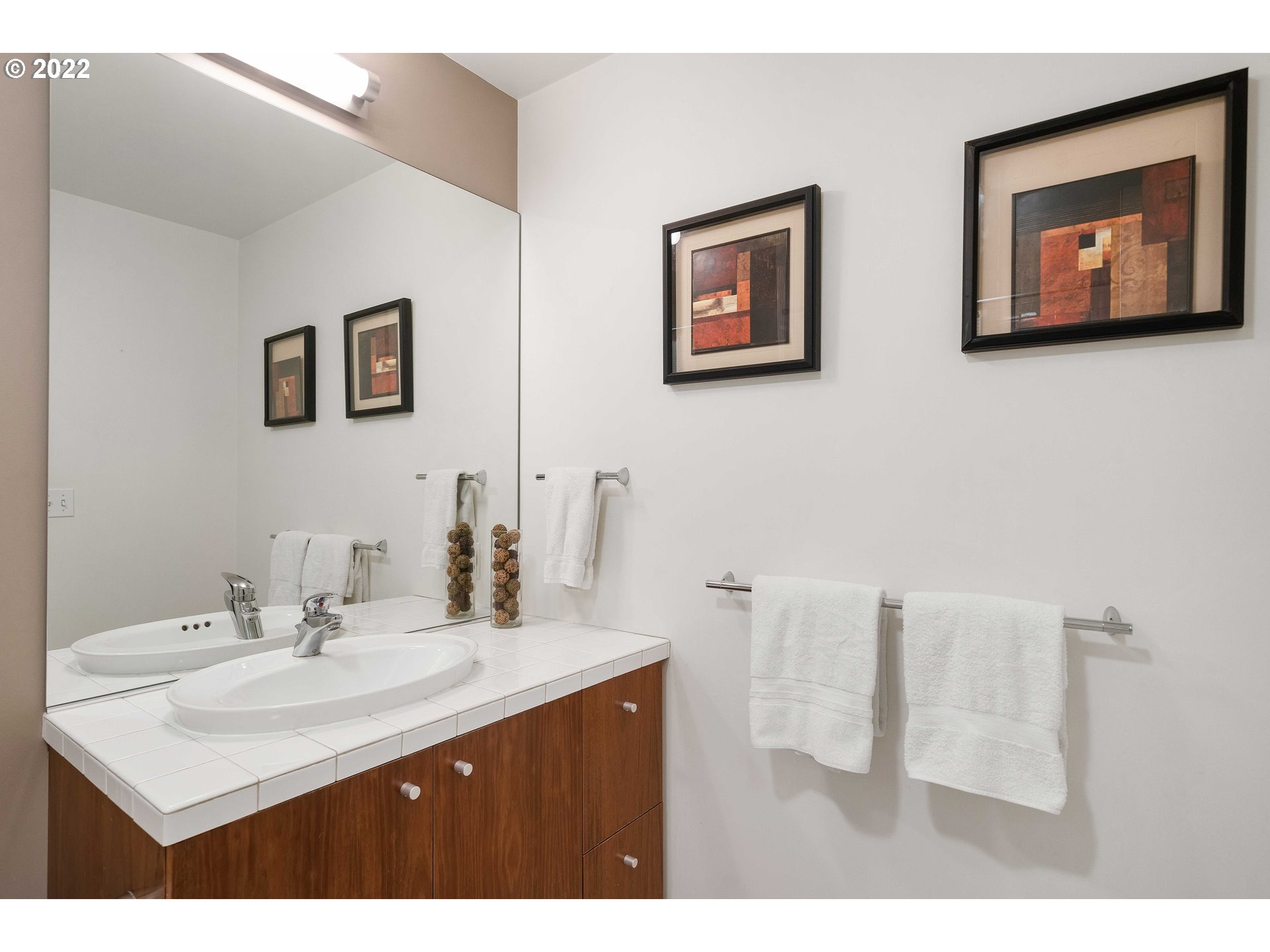 Photo #5: 22311023 Listing 