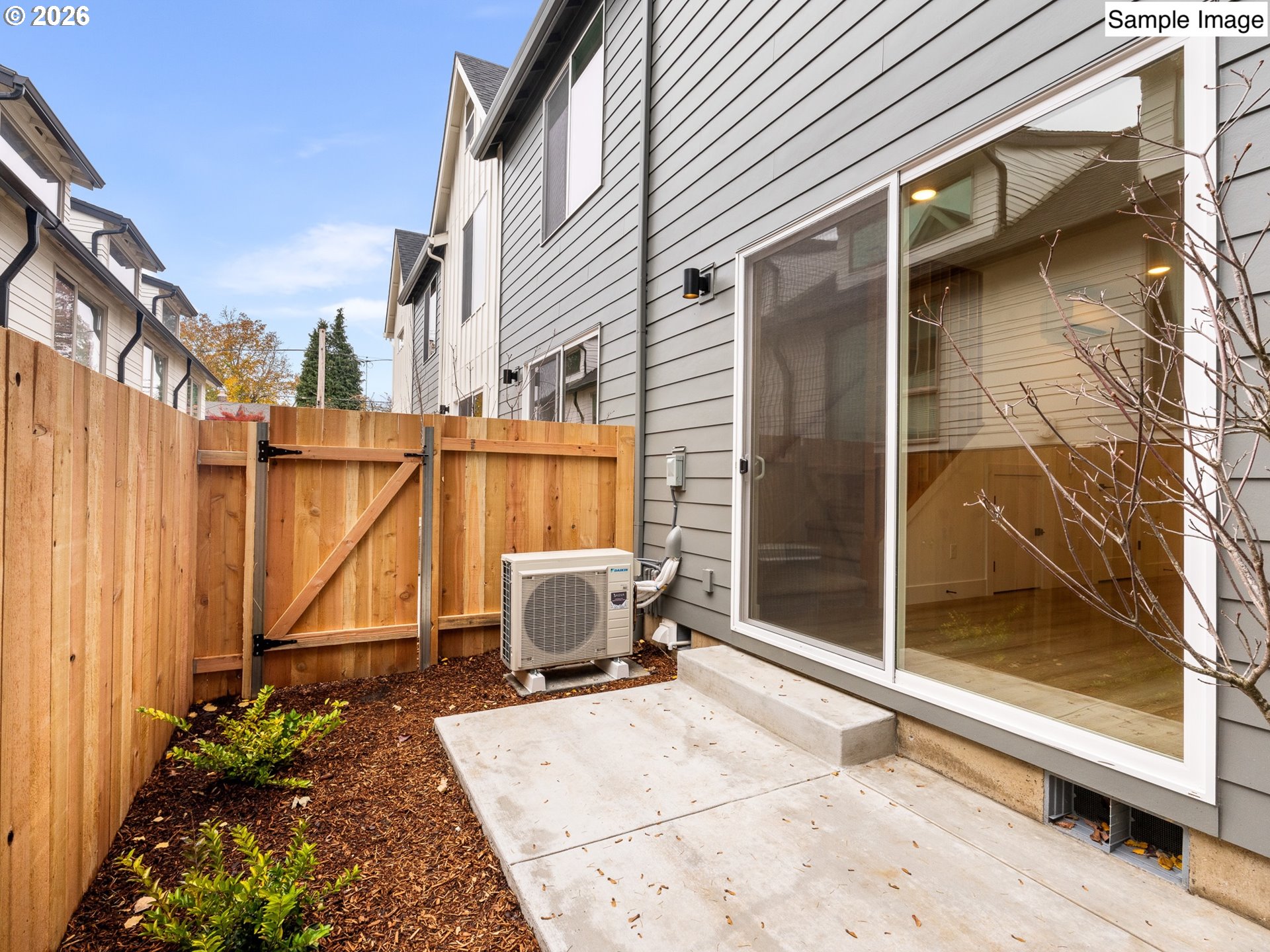 Photo #10: 223120996 Listing: Photo #10