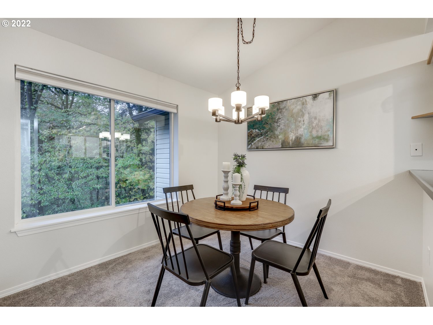 Photo #6: 22325029 Listing 