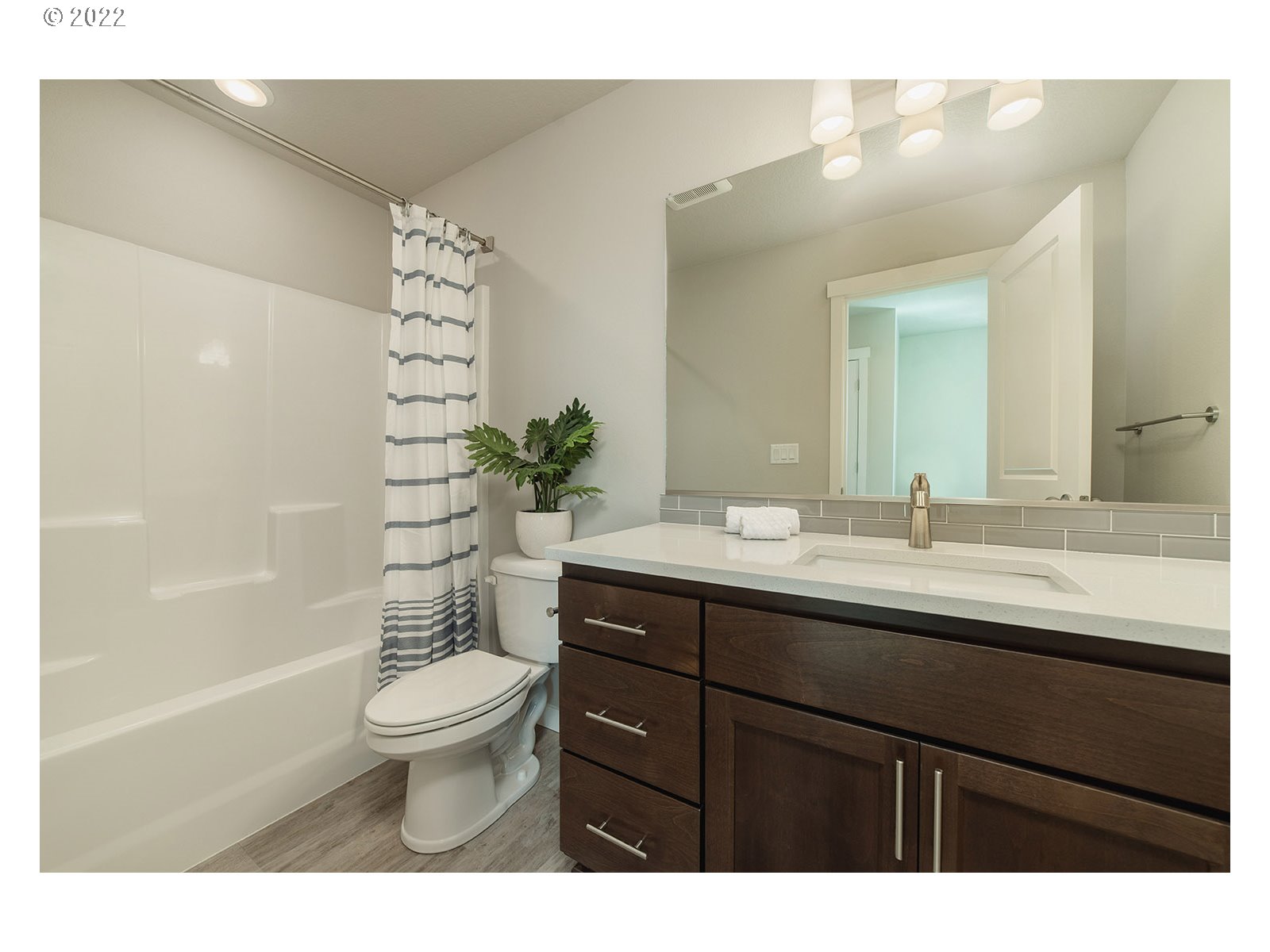 Photo #6: 22325702 Listing 