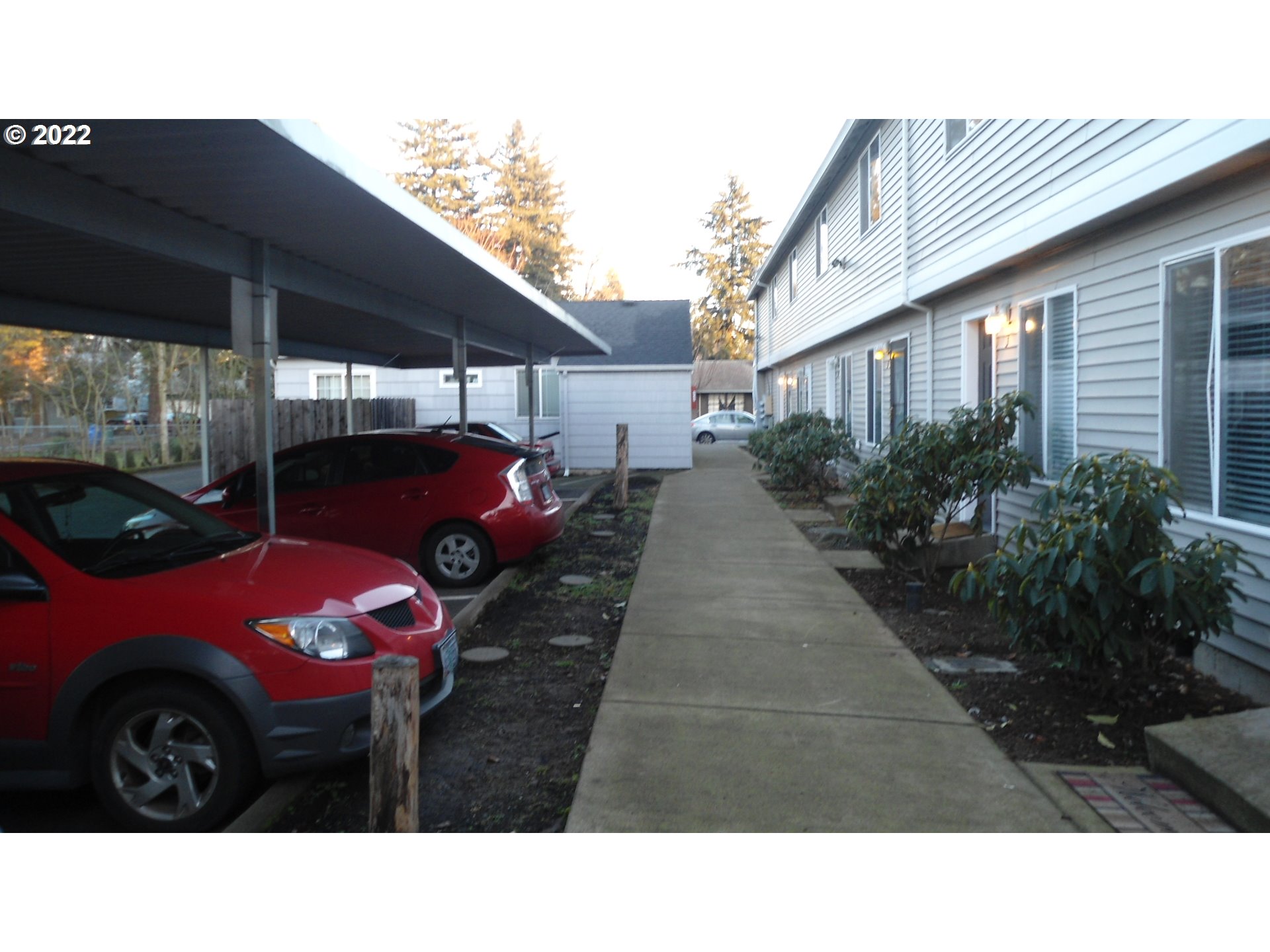 Photo #3: 22333189 Listing 