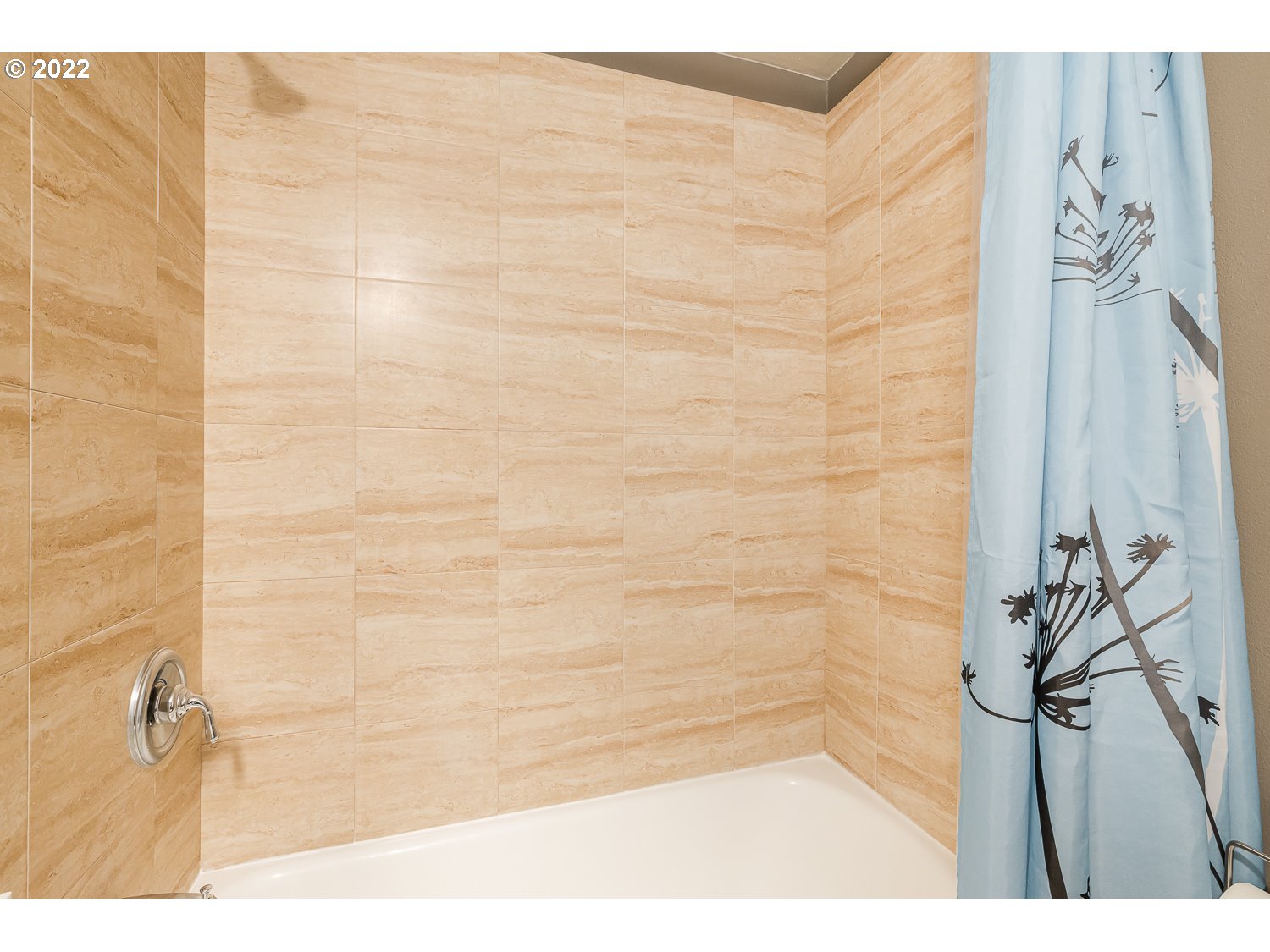 Photo #3: 22334640 Listing 