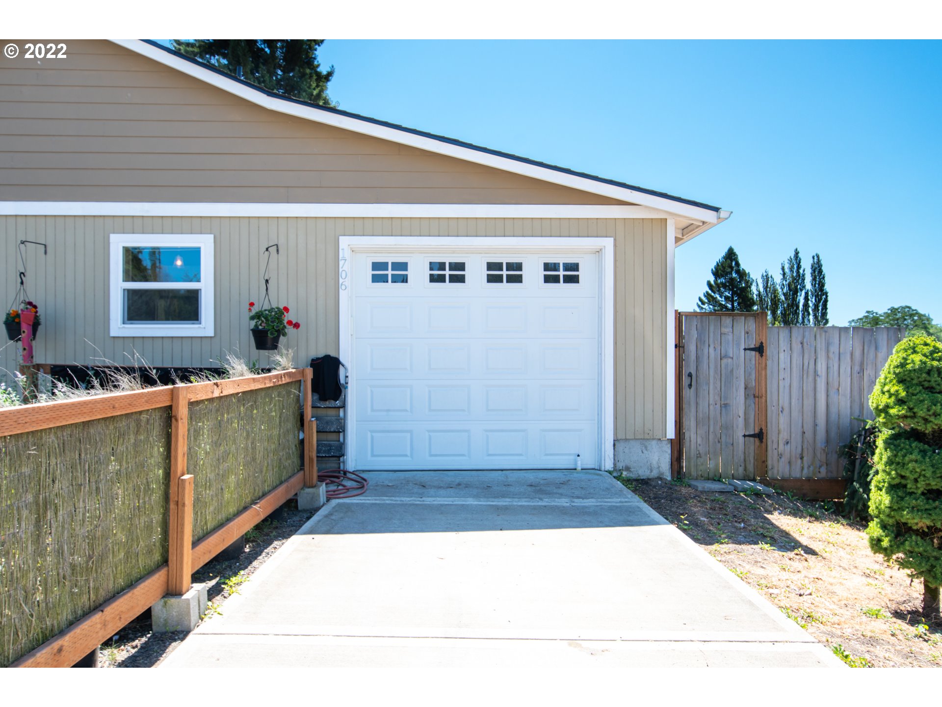 1706  Bloyd St, Kelso, WA 98626