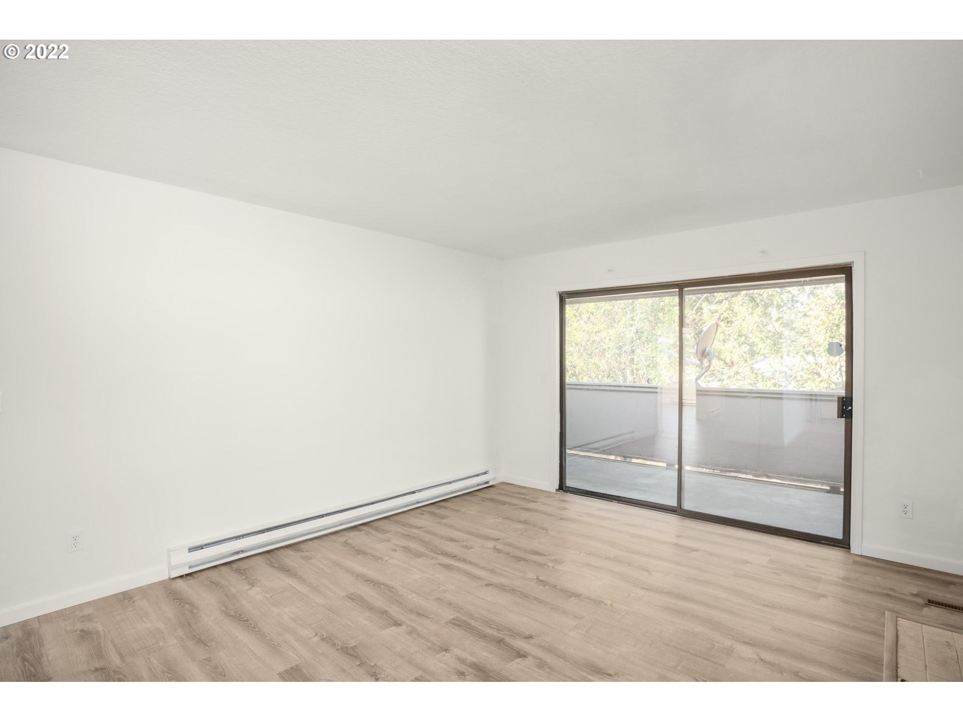 Photo #2: 22344131 Listing 
