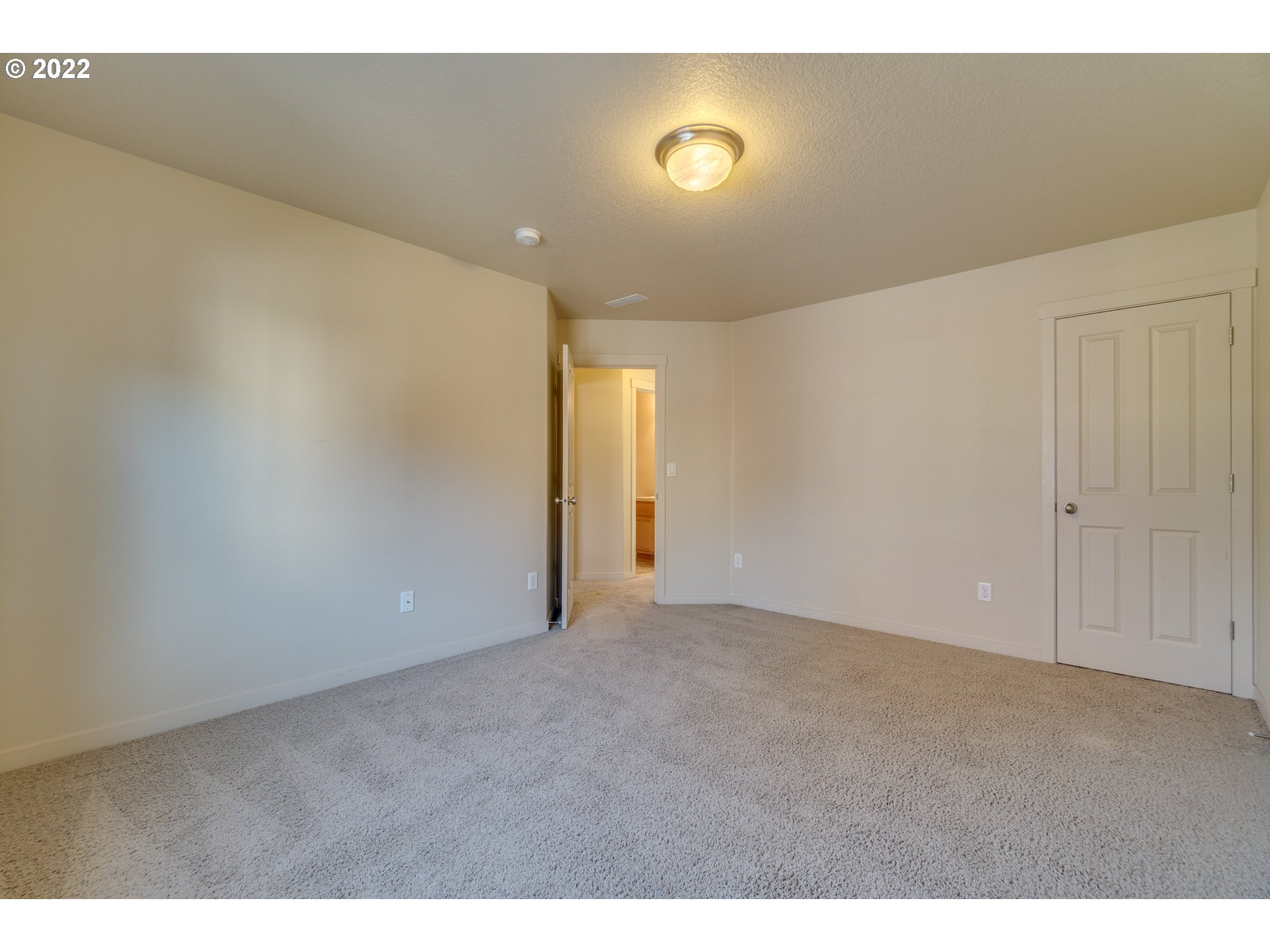 3700 NW 121st Cir, Vancouver, WA 98685