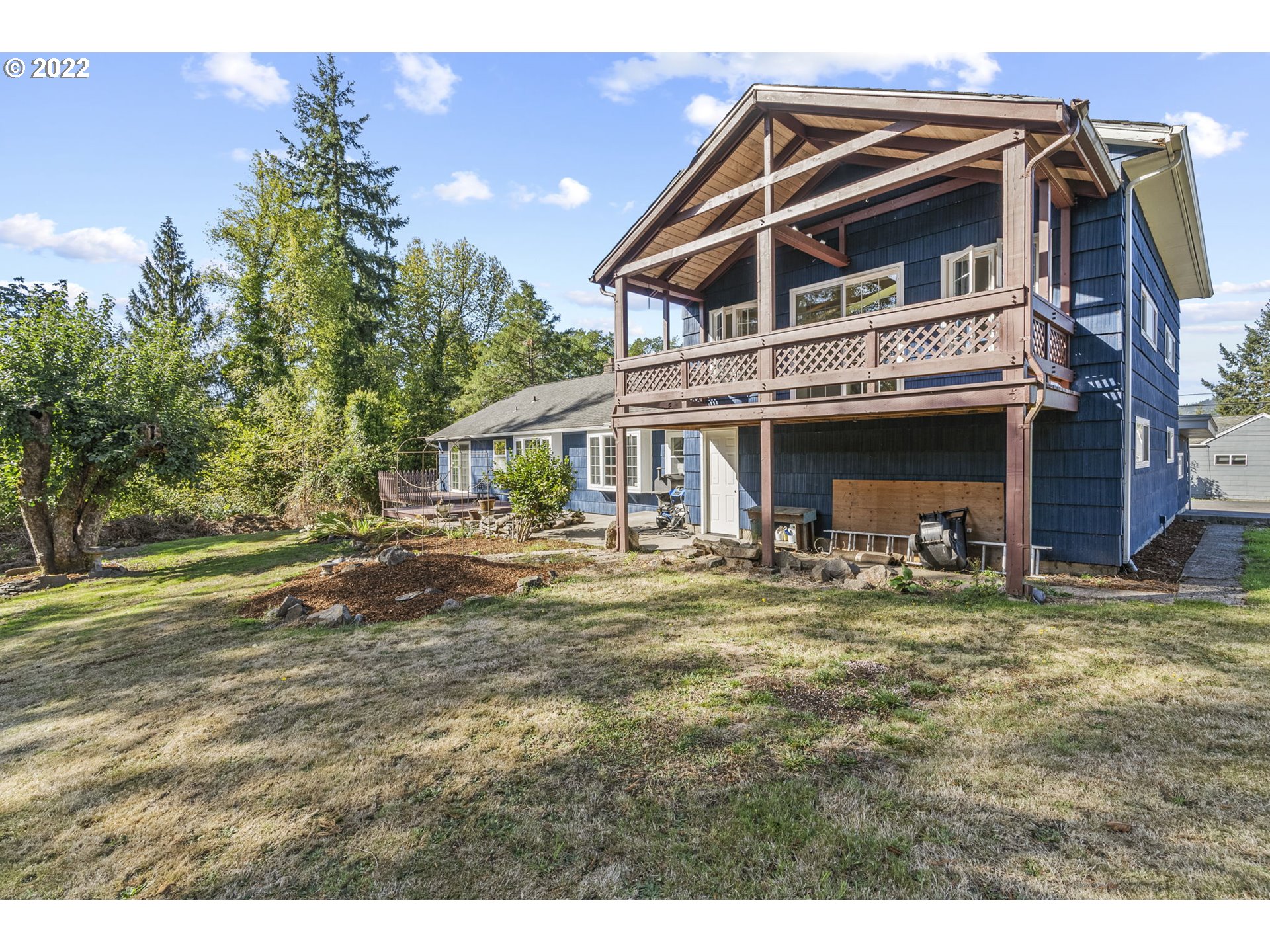 2140  Holcomb Loop Rd, Kelso, WA 98626