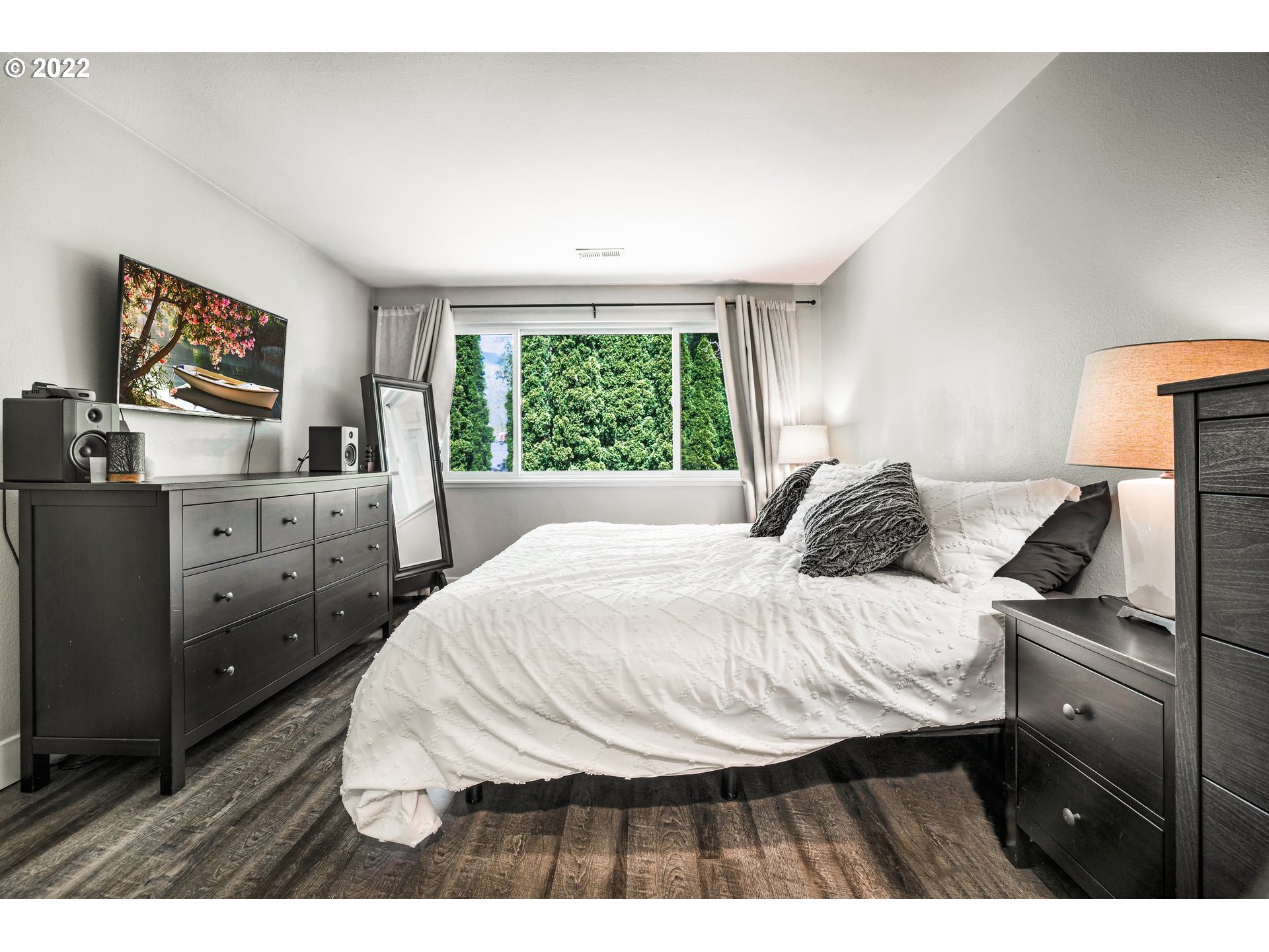 Photo #5: 22349833 Listing 