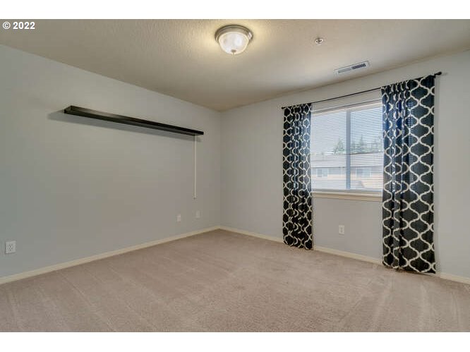 Photo #5: 22359498 Listing 