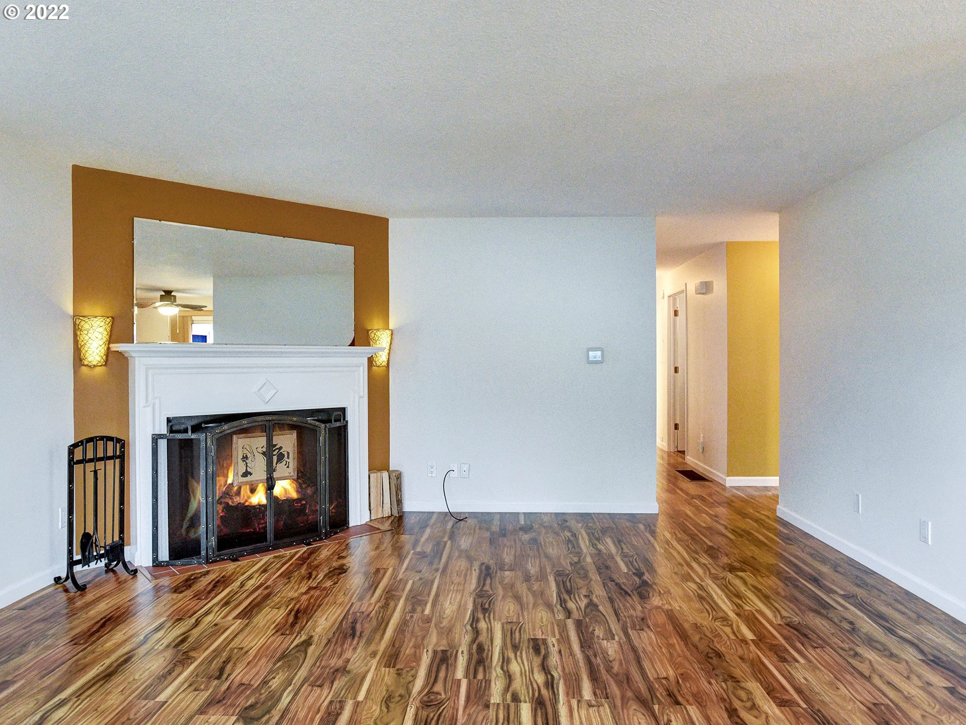 Photo #4: 22359600 Listing 