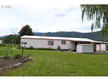 Yard-Back