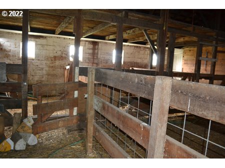 Barn