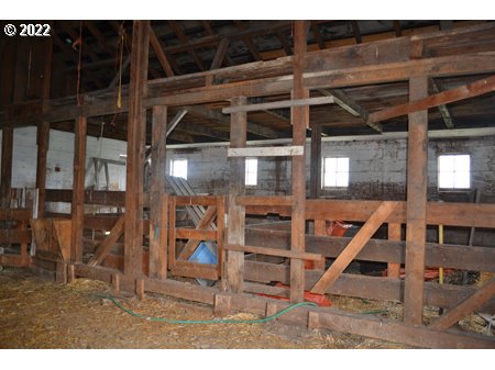 Barn