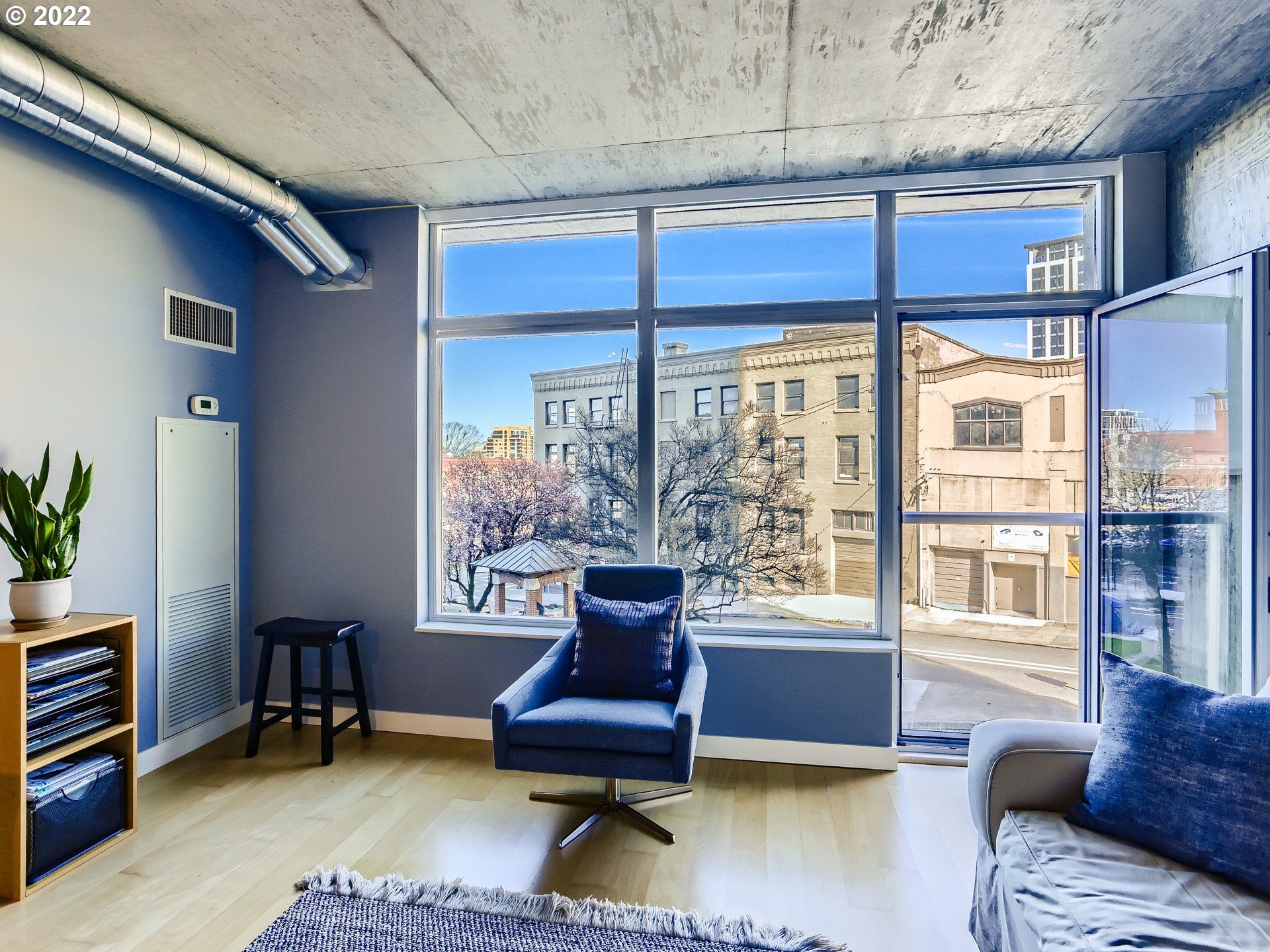 Photo #5: 22360585 Listing 