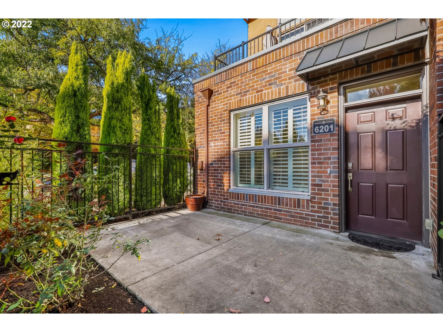 Photo #2: 22363954 Listing 
