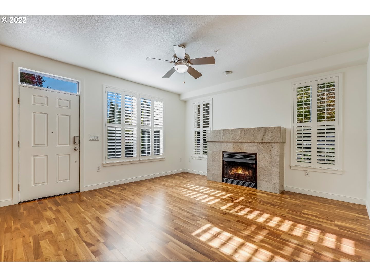 Photo #4: 22363954 Listing 