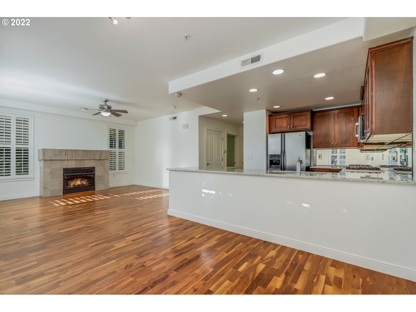 Photo #6: 22363954 Listing 