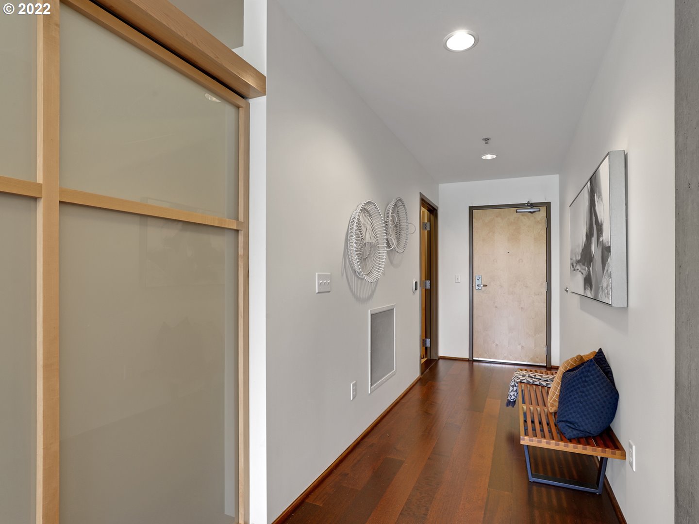 Photo #5: 22366115 Listing 