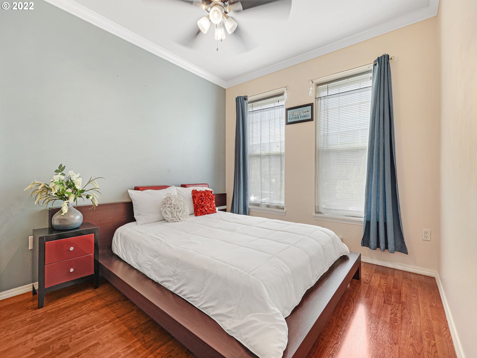 Photo #2: 22369216 Listing 