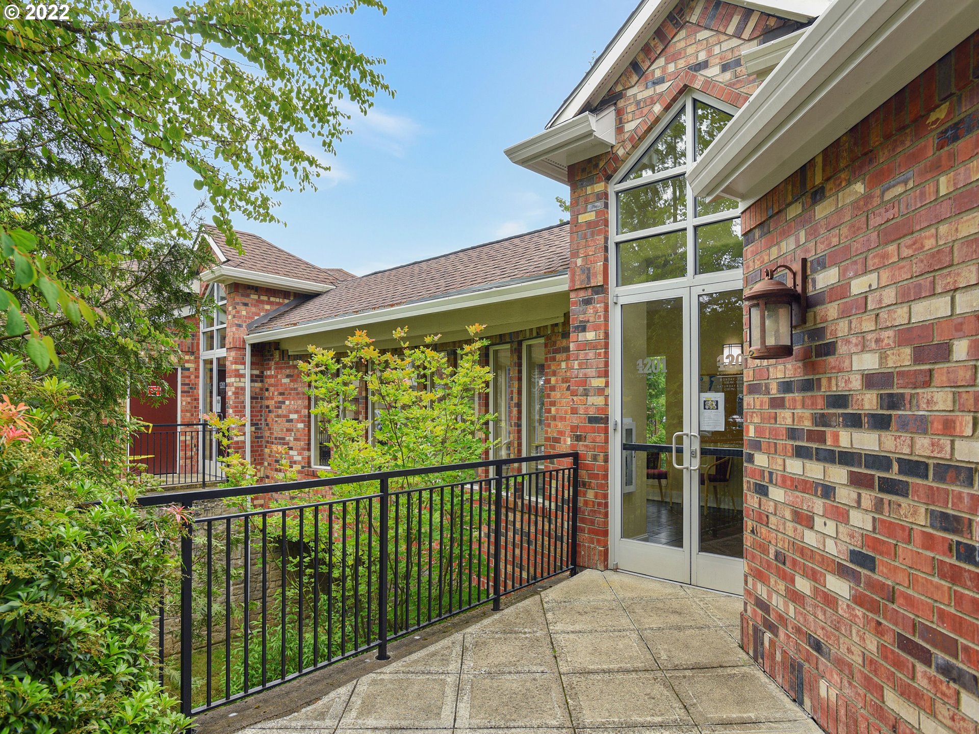 Photo #5: 22369216 Listing 