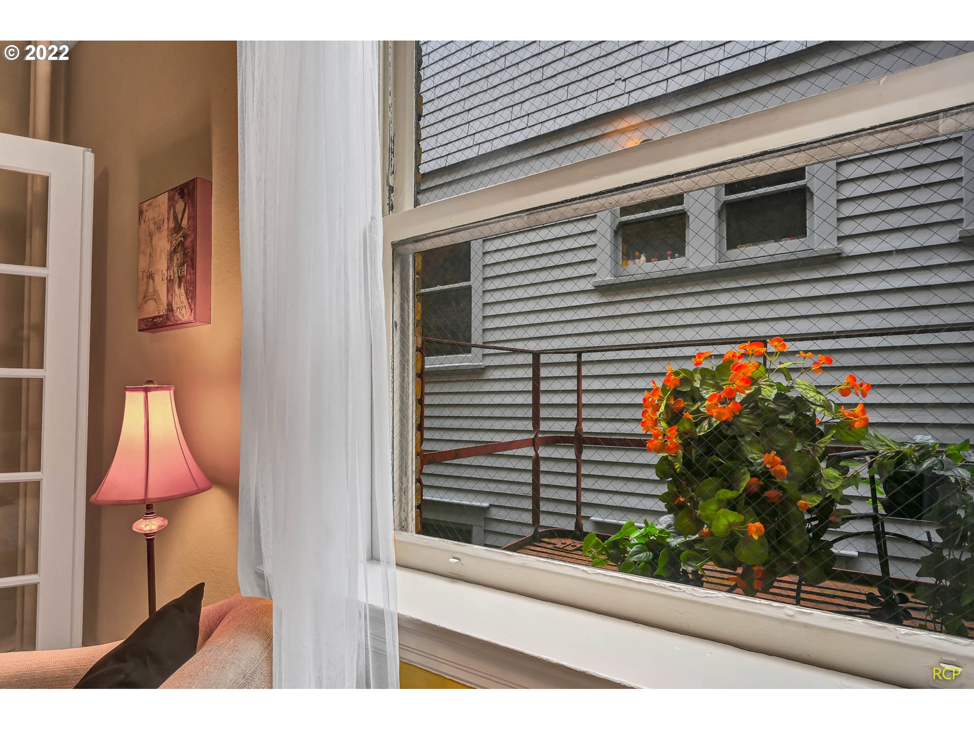 Photo #5: 22371290 Listing 