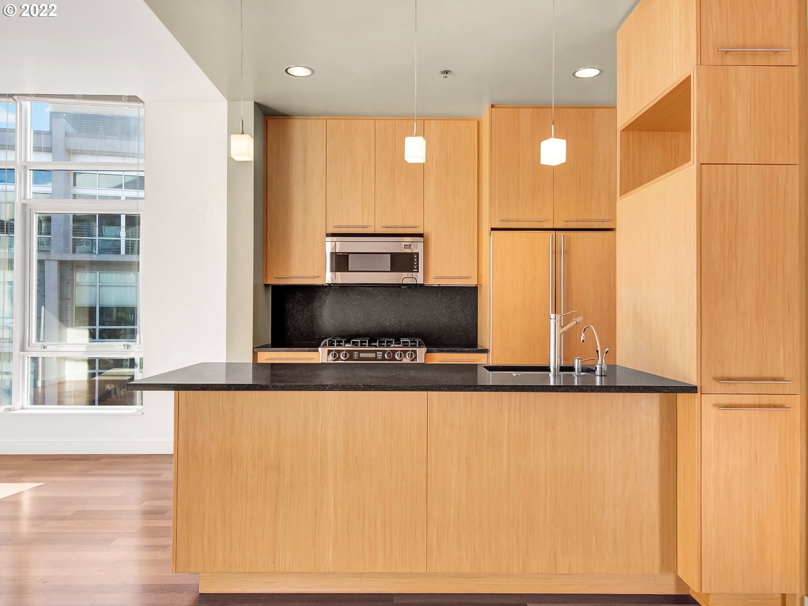 Photo #2: 22372476 Listing 