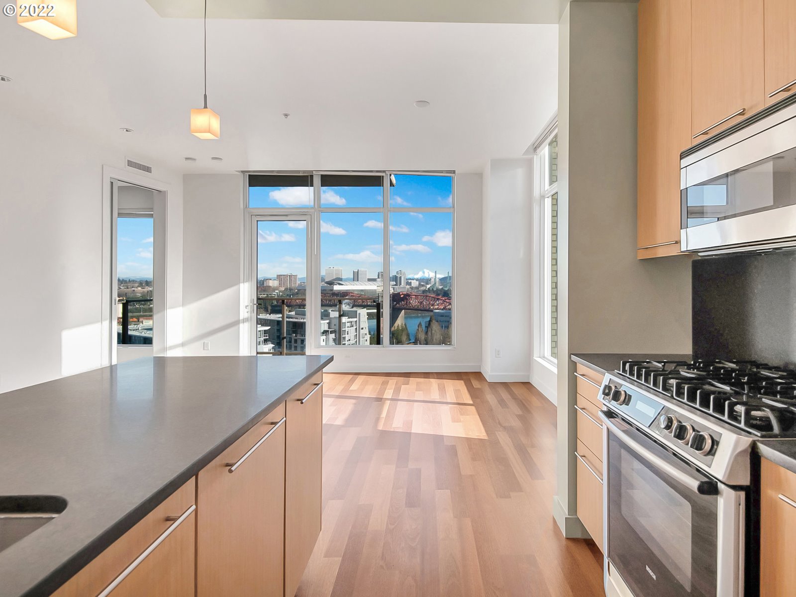 Photo #6: 22372476 Listing 