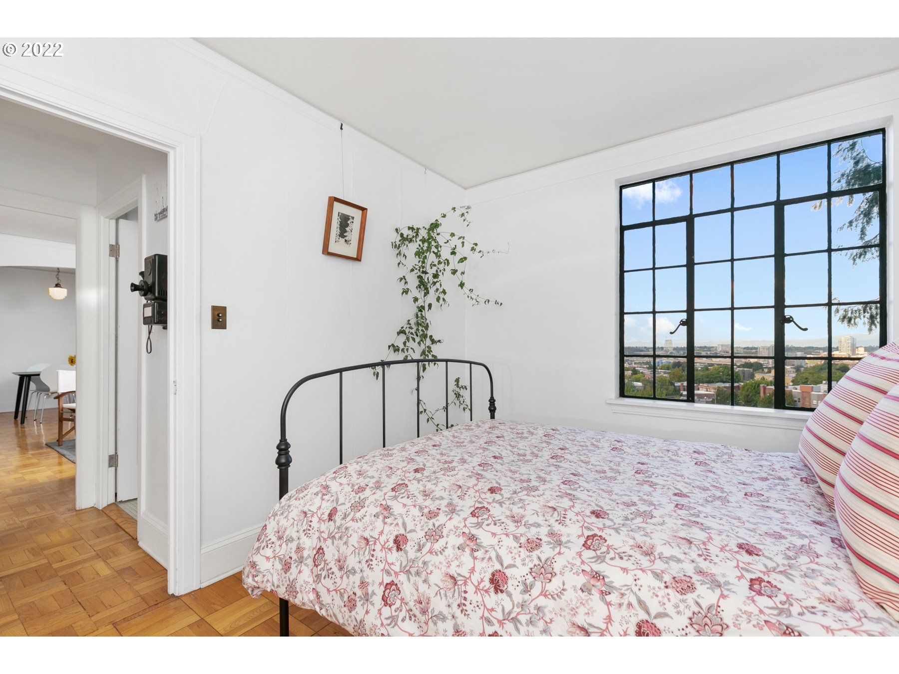 Photo #3: 22376327 Listing 
