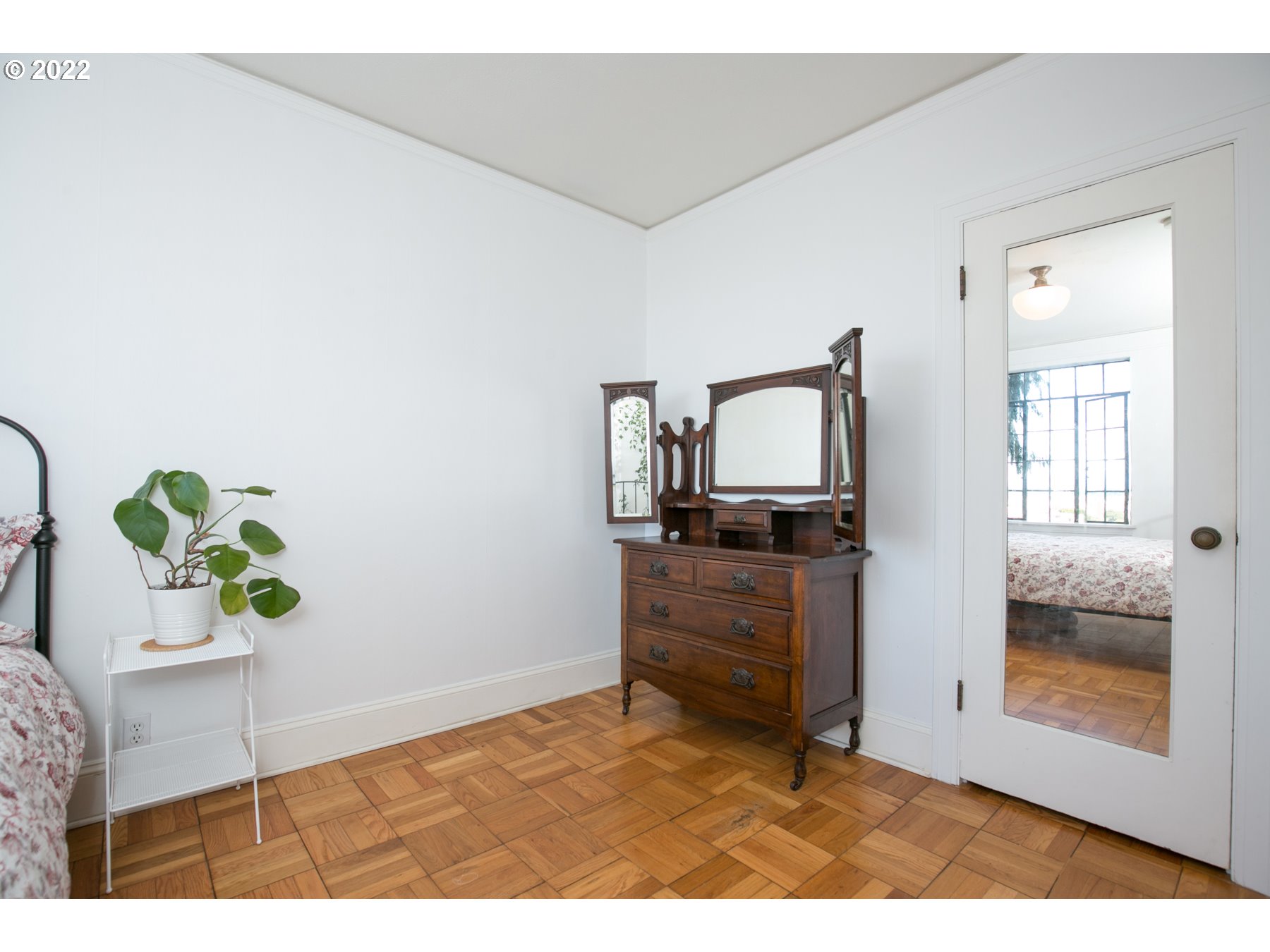 Photo #2: 22376327 Listing 