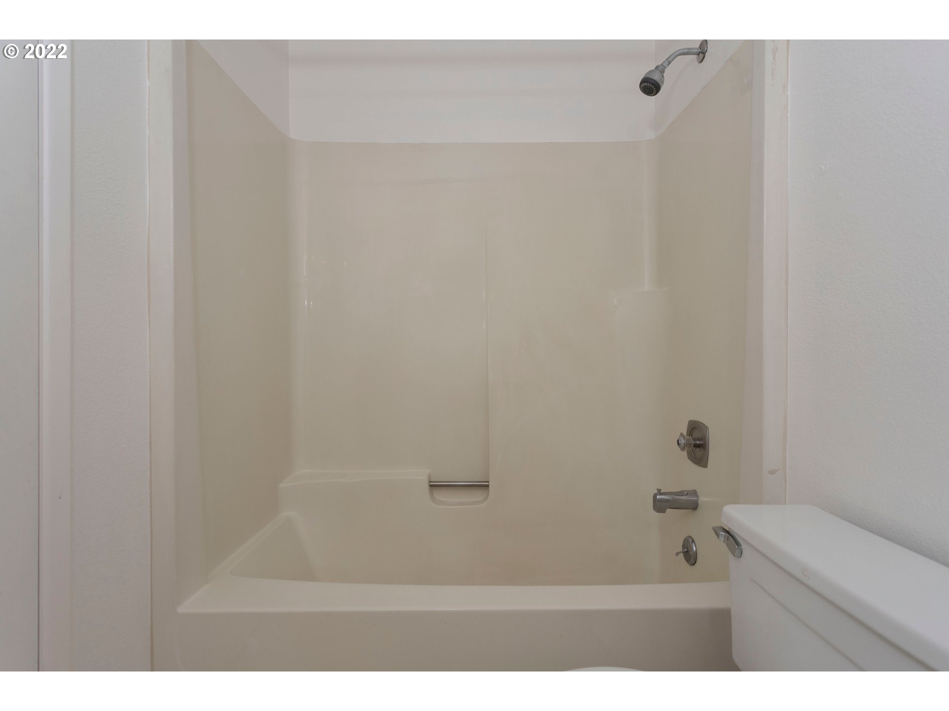 Photo #3: 22377842 Listing 