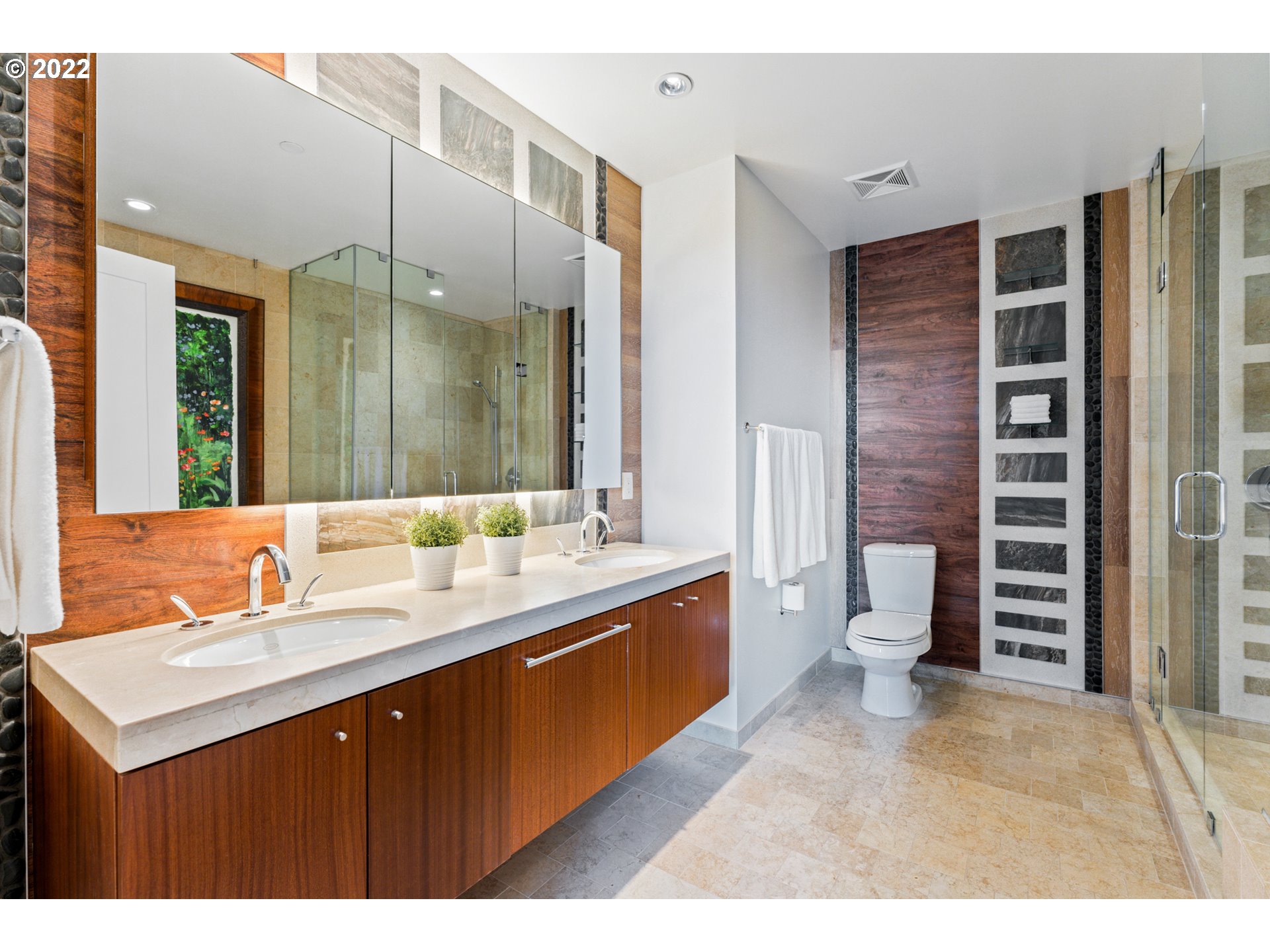 Photo #6: 22378208 Listing 