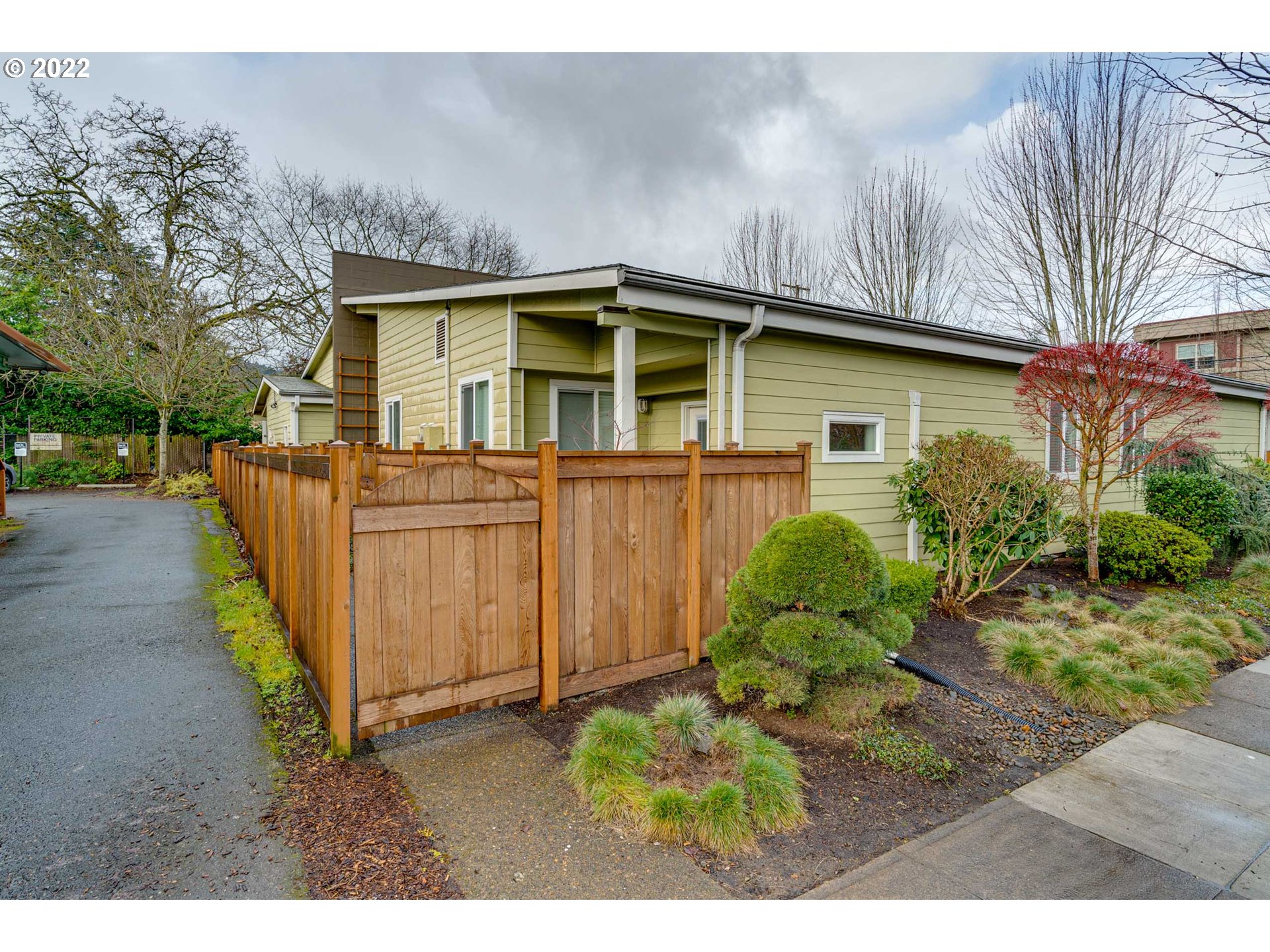Photo #3: 22382378 Listing 
