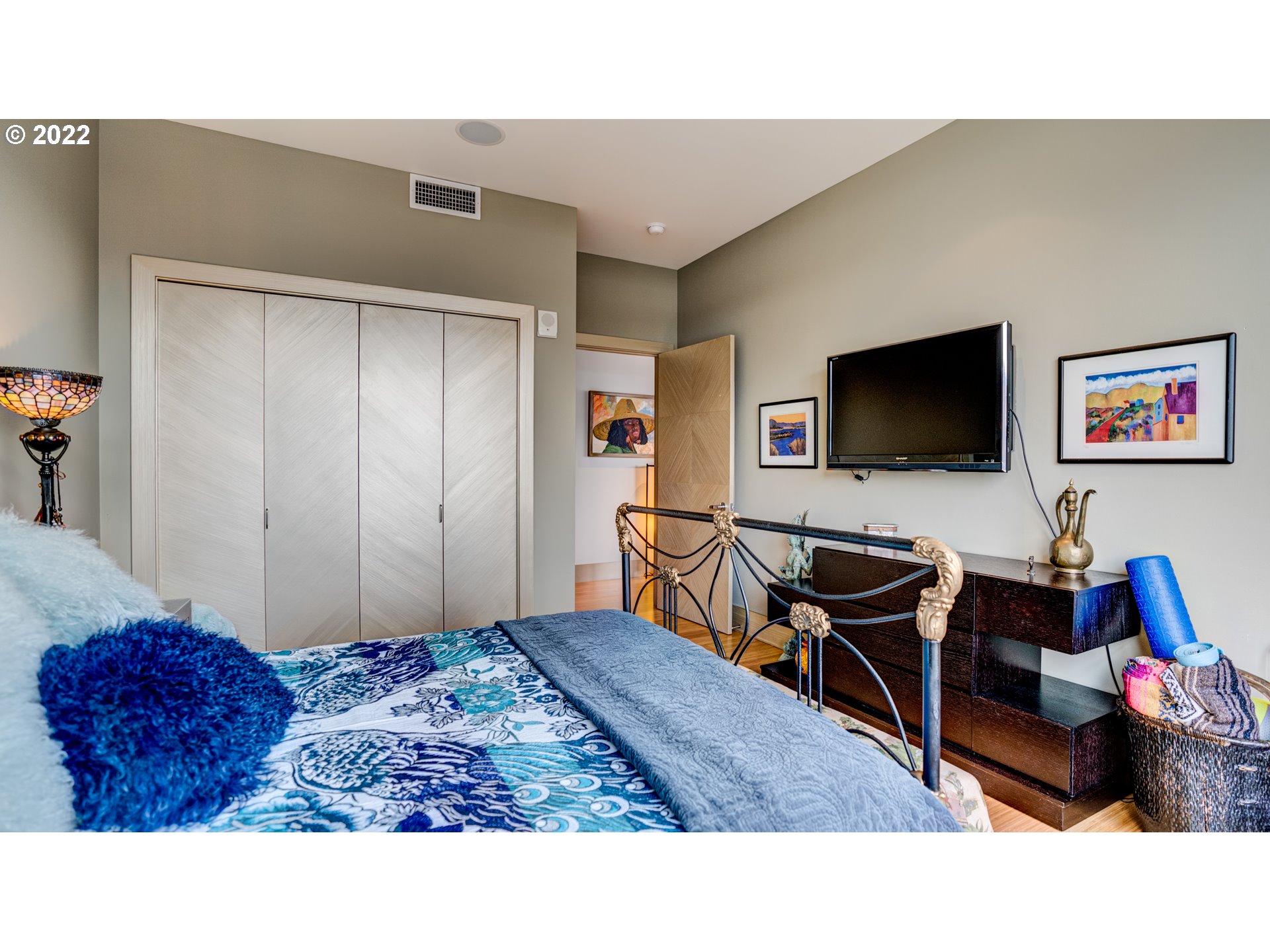 Photo #4: 22384183 Listing 