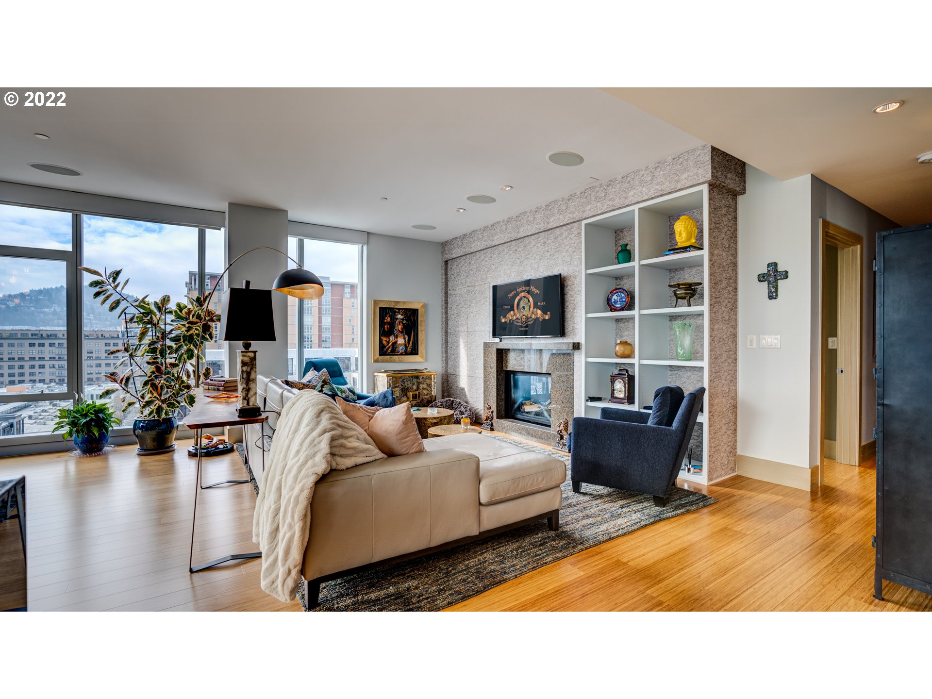 Photo #6: 22384183 Listing 