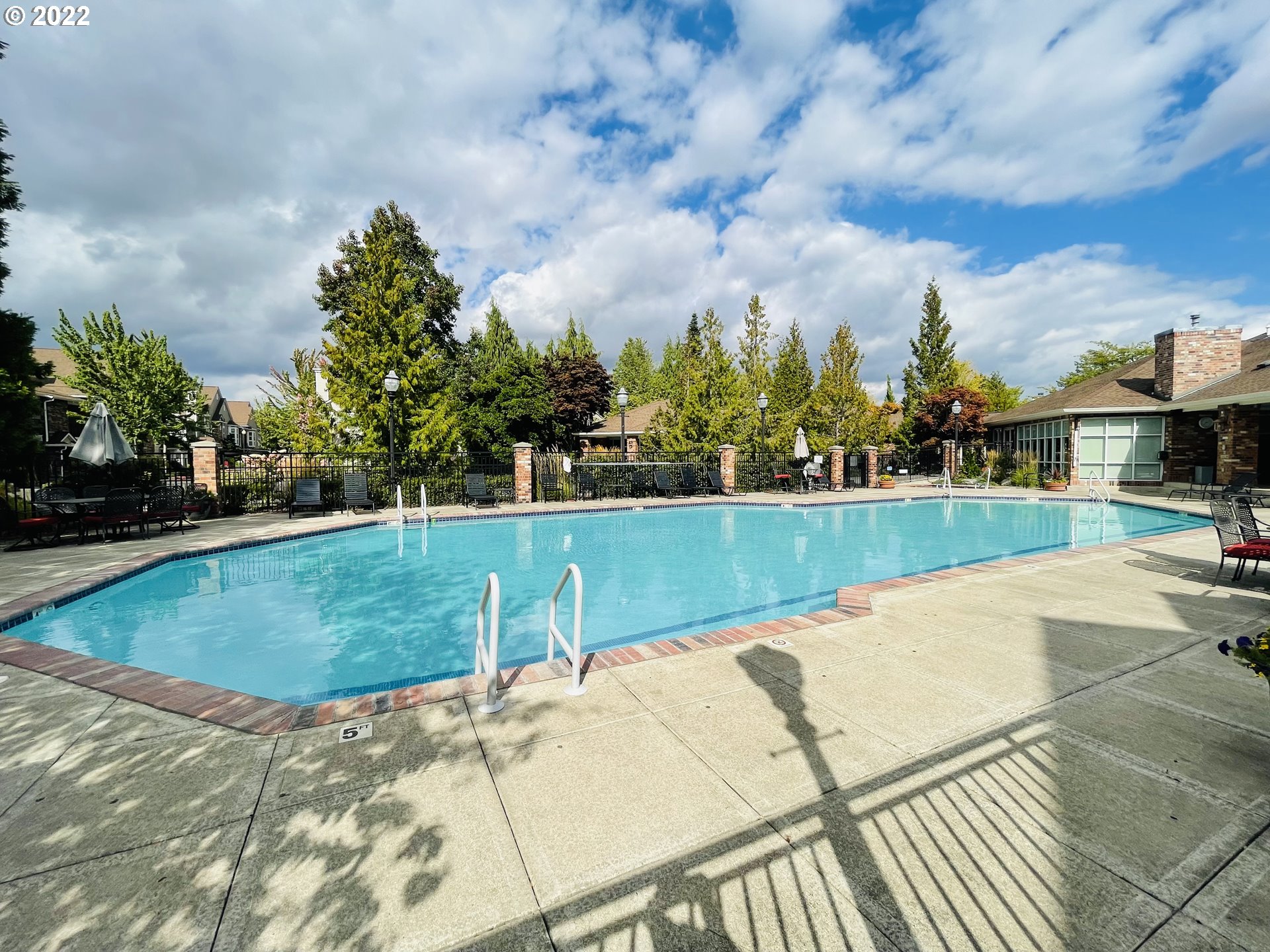 Photo #5: 22384235 Listing 