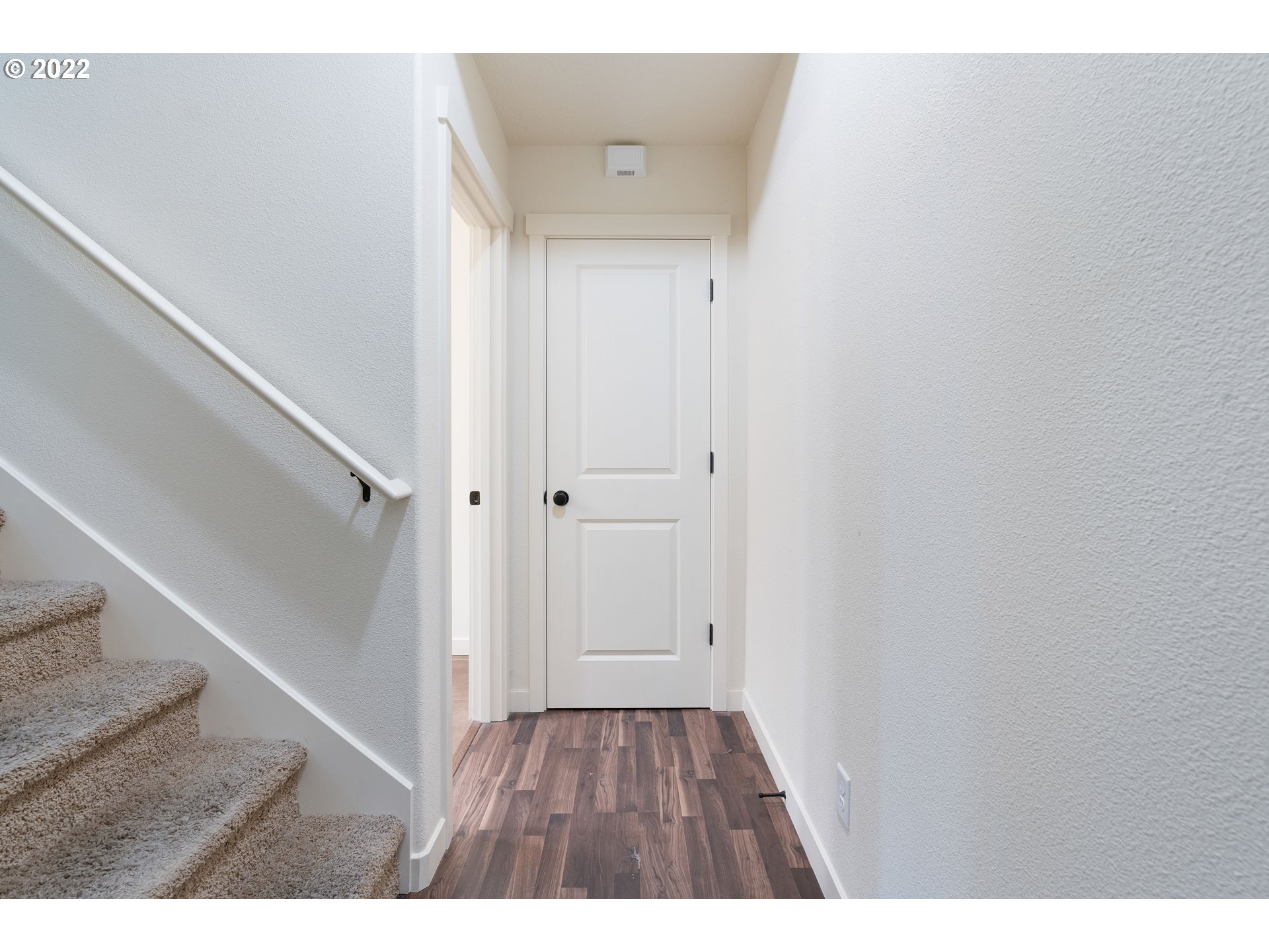 Photo #3: 22384466 Listing 