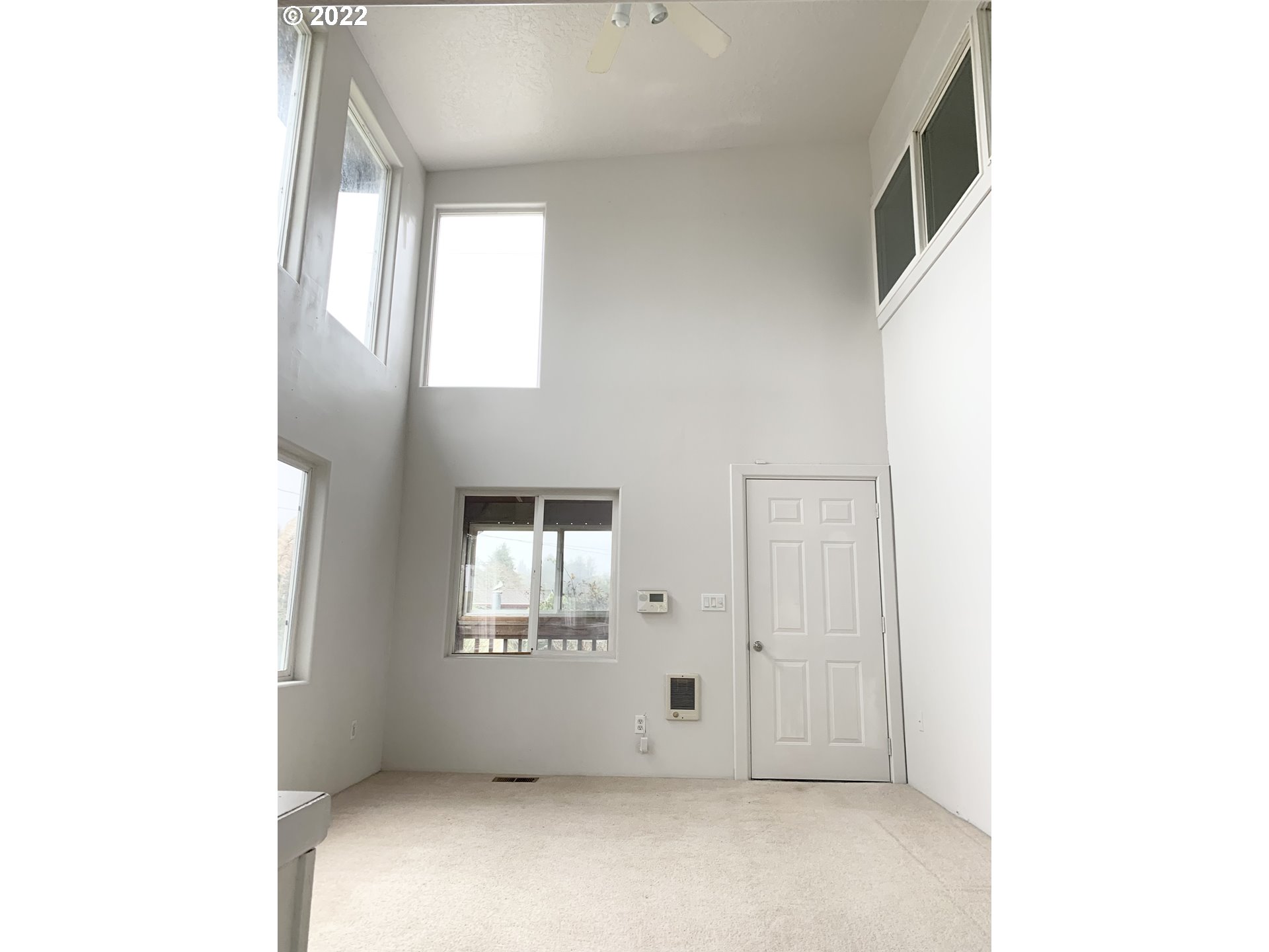 Living Room-Vaulted Ceilings